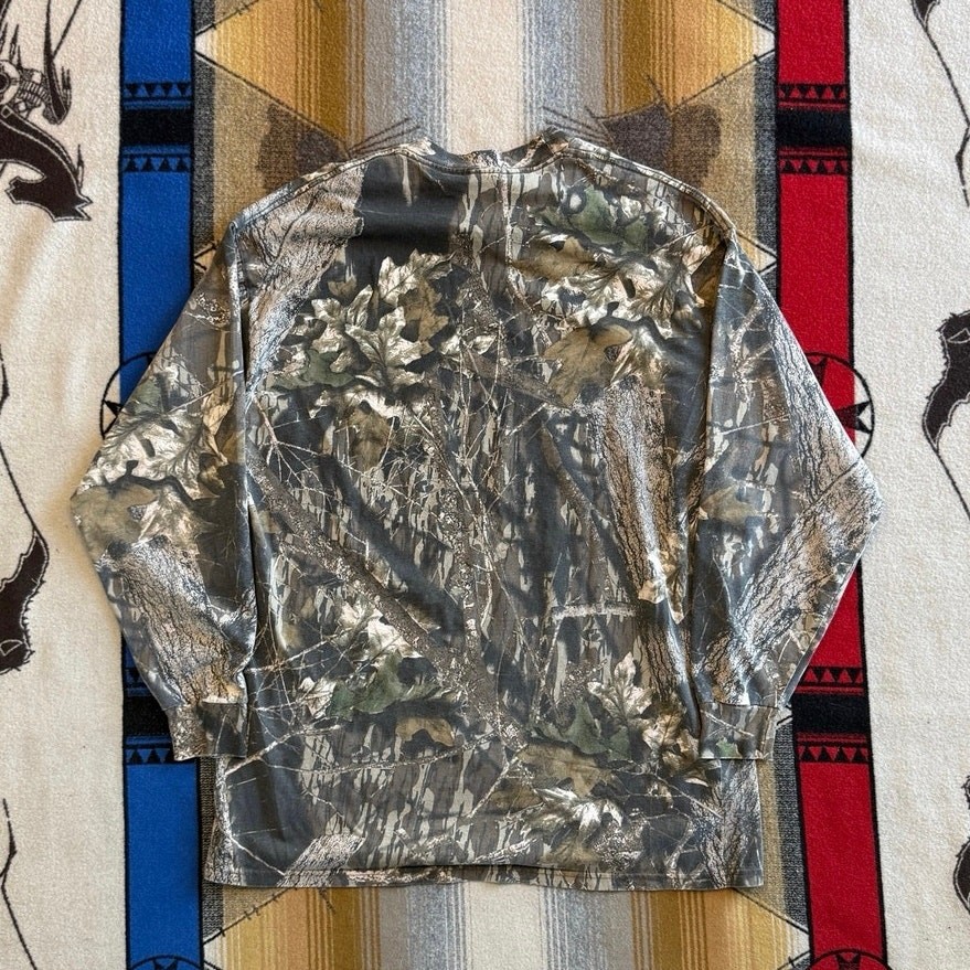 Vintage 90s Jerzees Outdoors Camouflage Long Sleeve Pocket T-Shirt Size XL Hunt gallery