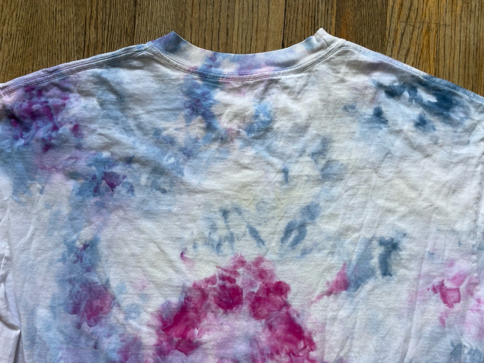 Beach House Band 7 Op Art Maison De Plage Tie-Dyed Band Tee, Men’s XL, Dream Pop gallery