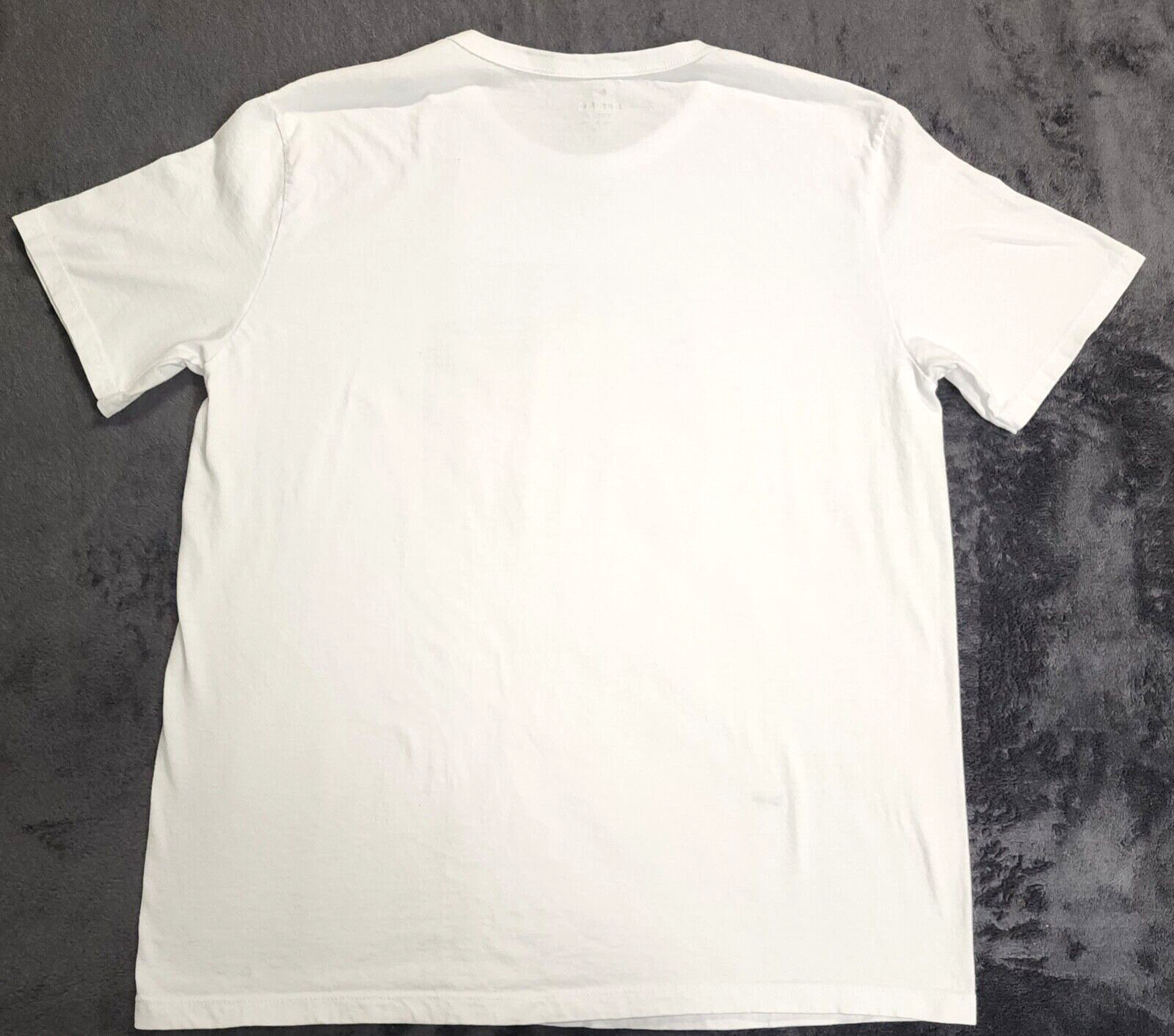 Hering Men White T-Shirt Regular Size XL Stamped Cotton Blend gallery