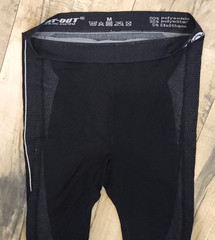 Men’s Heat-Out Body Cooling System Set, Medium, Shirt, Pants, Shorts, Head Covrs