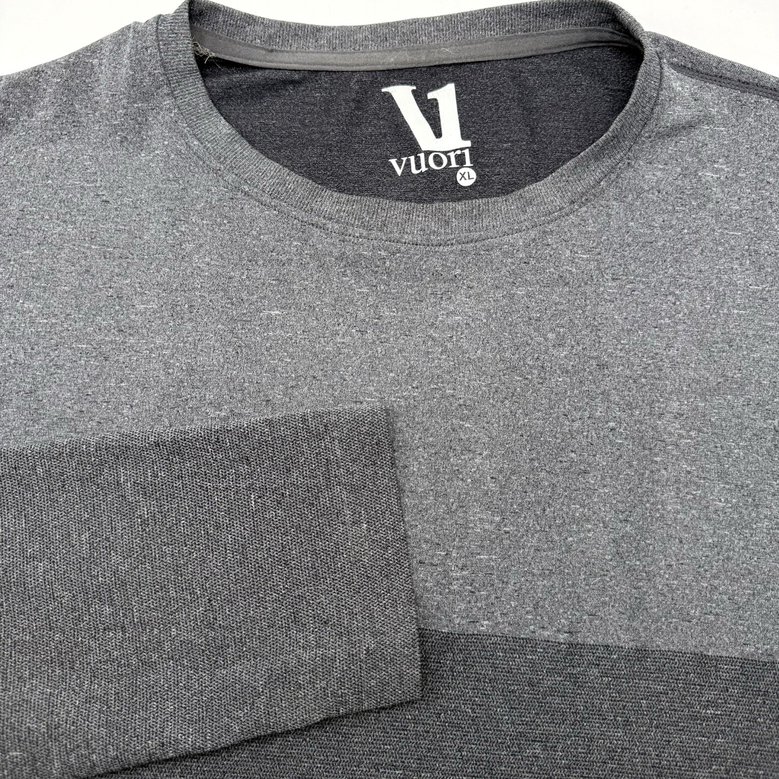 Vuori Shirt Men’s XL Gray Crew Long Sleeve Nylon Blend Walking Warm