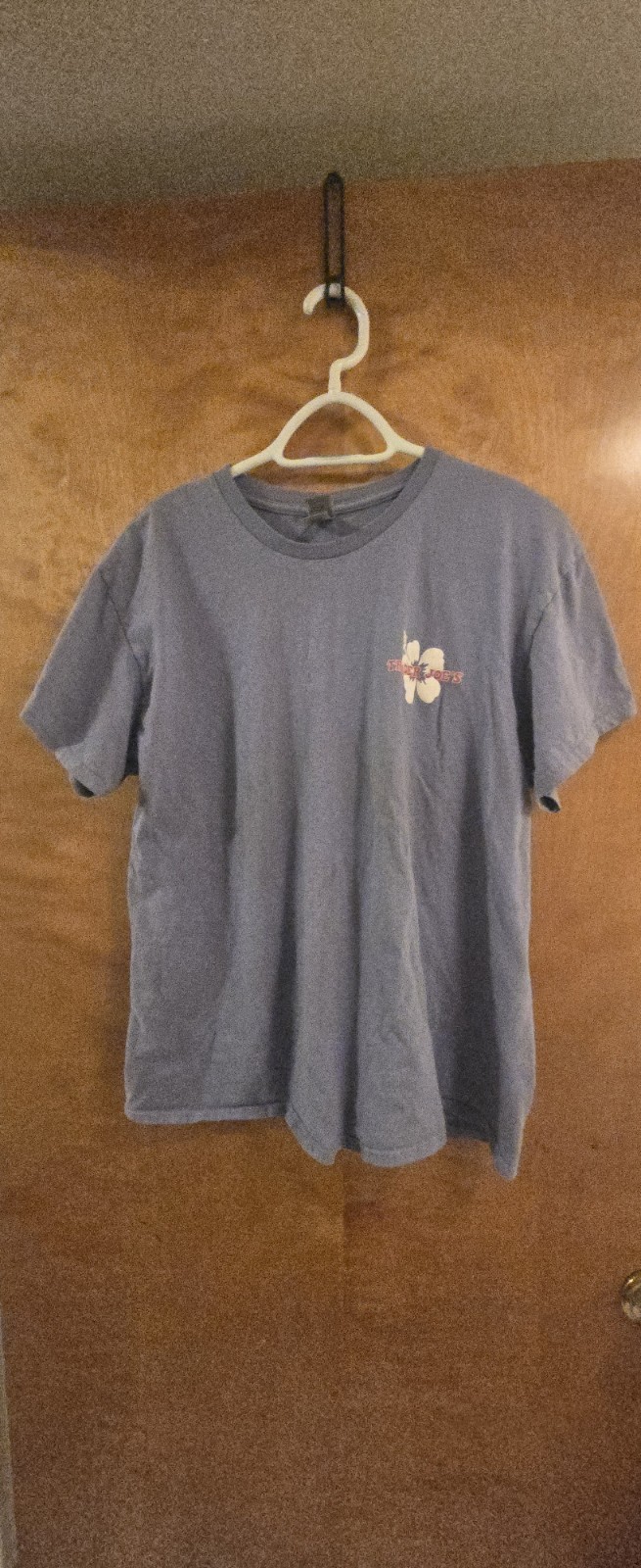 Trader Joe's Periwinkle Cotton T-Shirt Hibiscus Graphic Logo Size L gallery