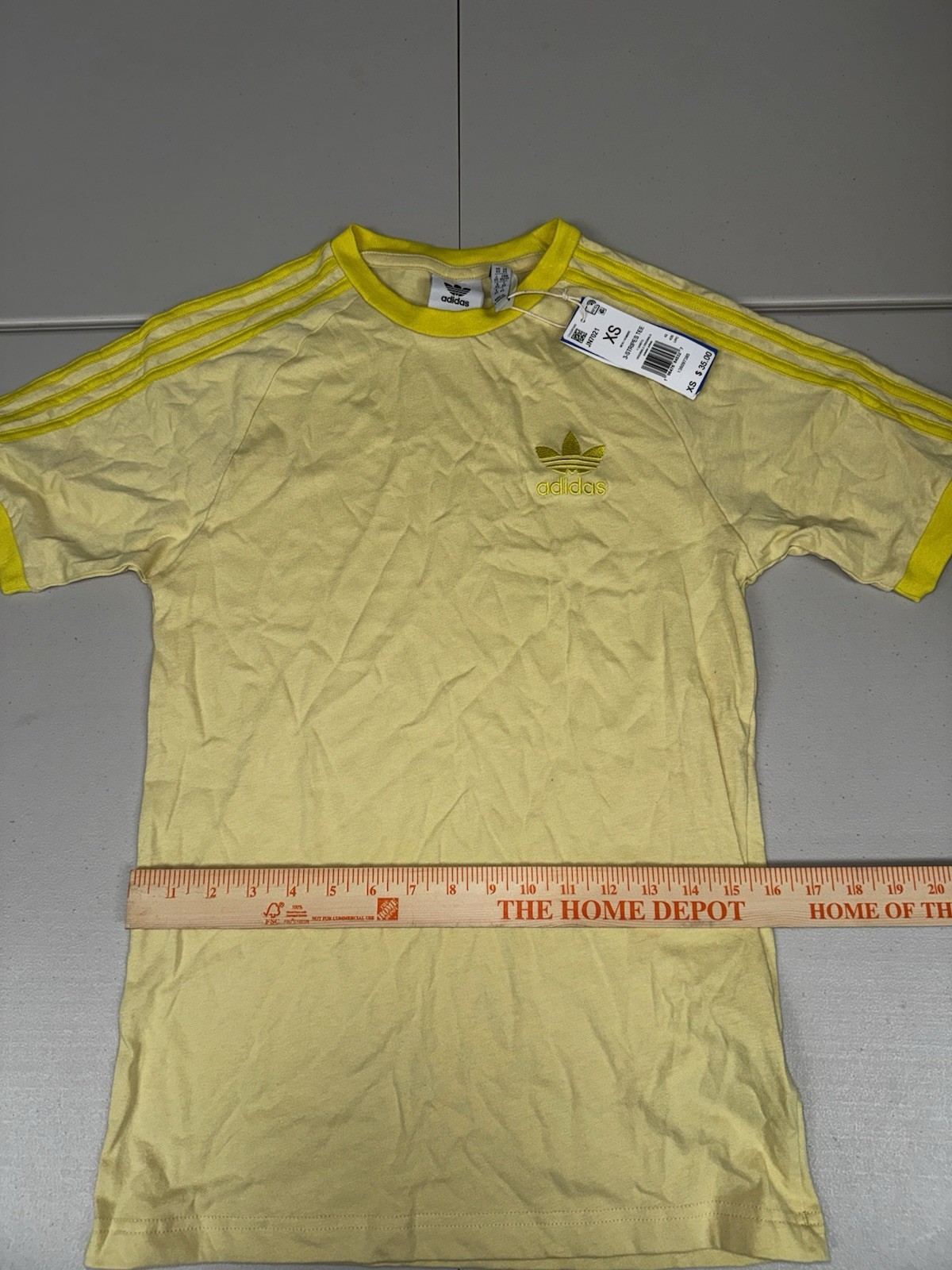 ADIDAS 3-Stripes California Tee Originals Powder Yellow JN7021 Pick Size NWT gallery