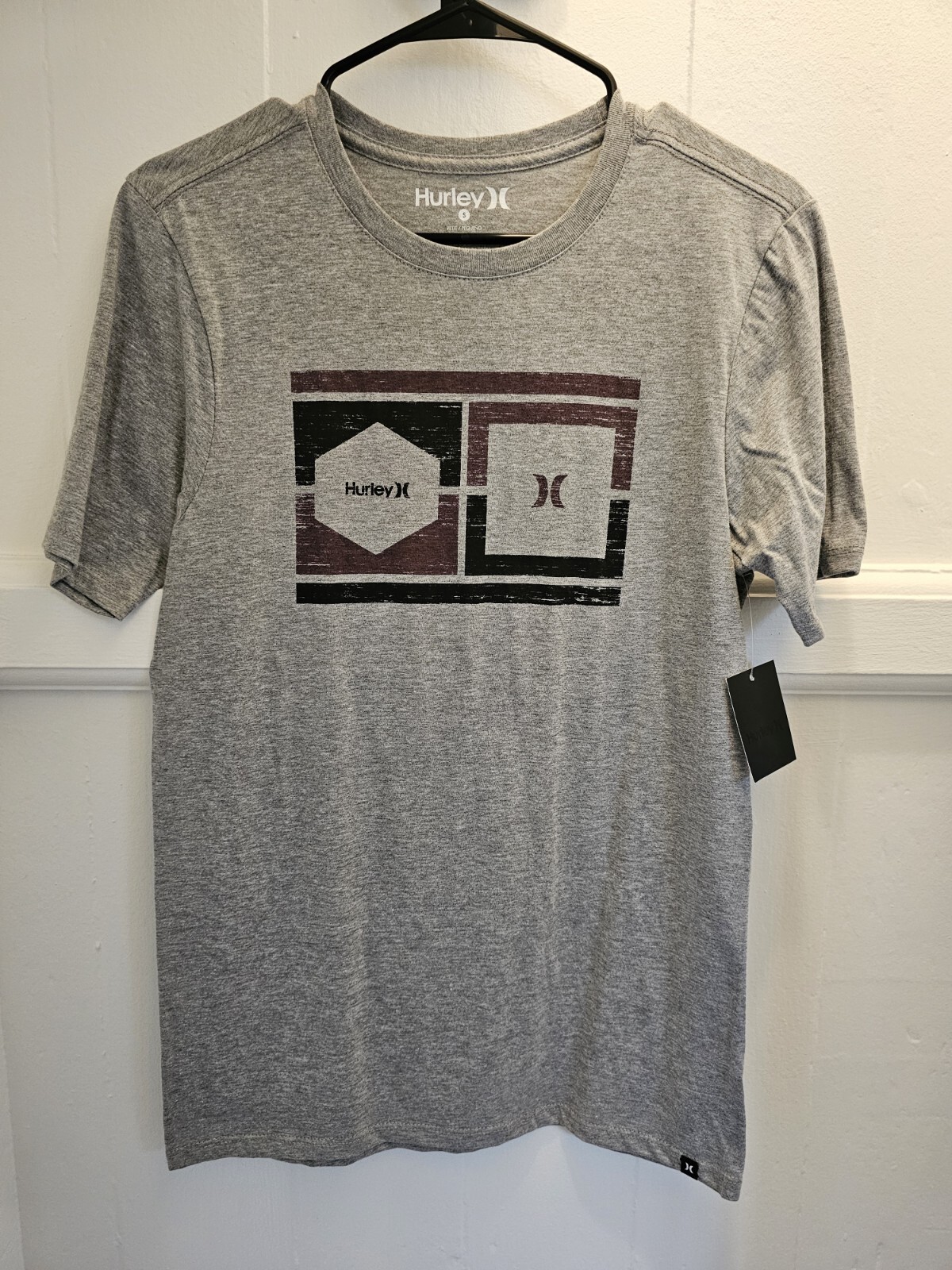 Hurley T-shirt Mens Small Gray Short Sleeve Surfing Skateboarding Tee Logo New gallery