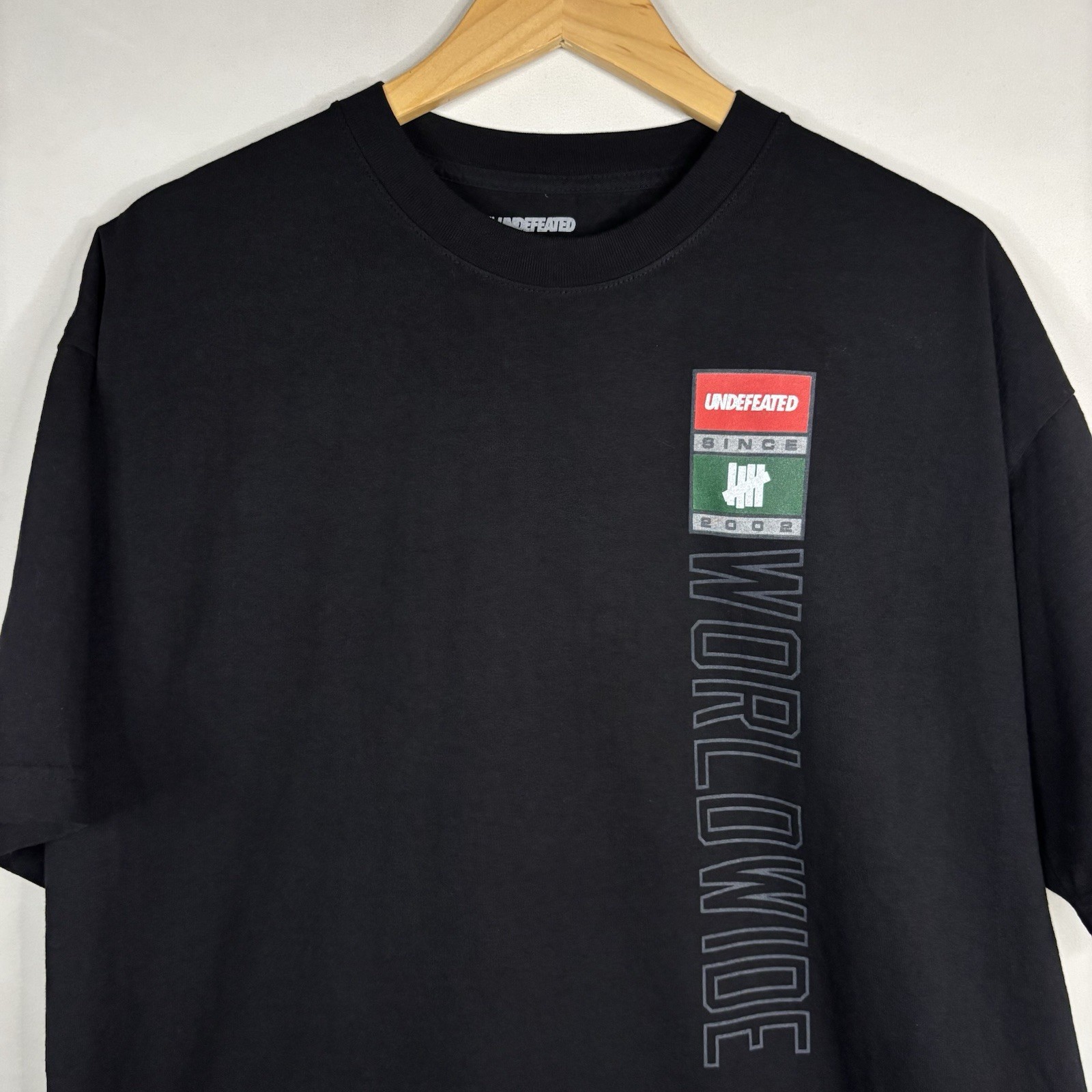 RARE 2017 Undefeated Worldwide Shirt Nike Air Max 97 Sneaker Release Tee Sz XL gallery