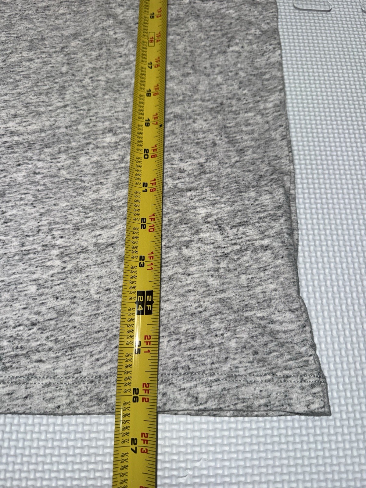 Club Monaco Men’s Joe V-neck Tee Grey Size X-Small NWT Free Ship Retail $32.50 gallery