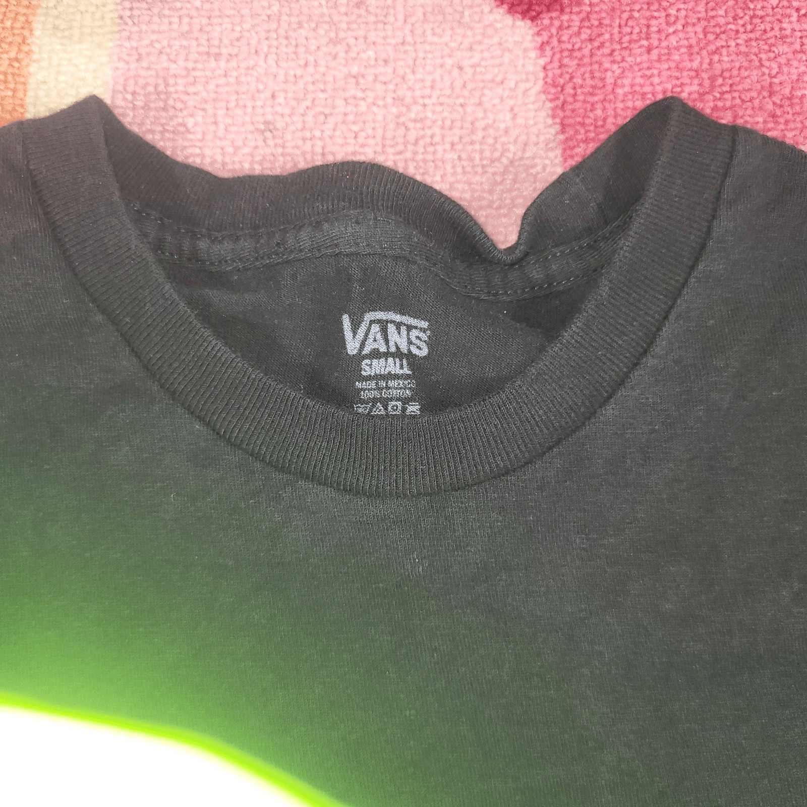 Vans OFF THE WALL Graphic T-Shirt Size Small Black w/Yellow Logo Double-Sided gallery