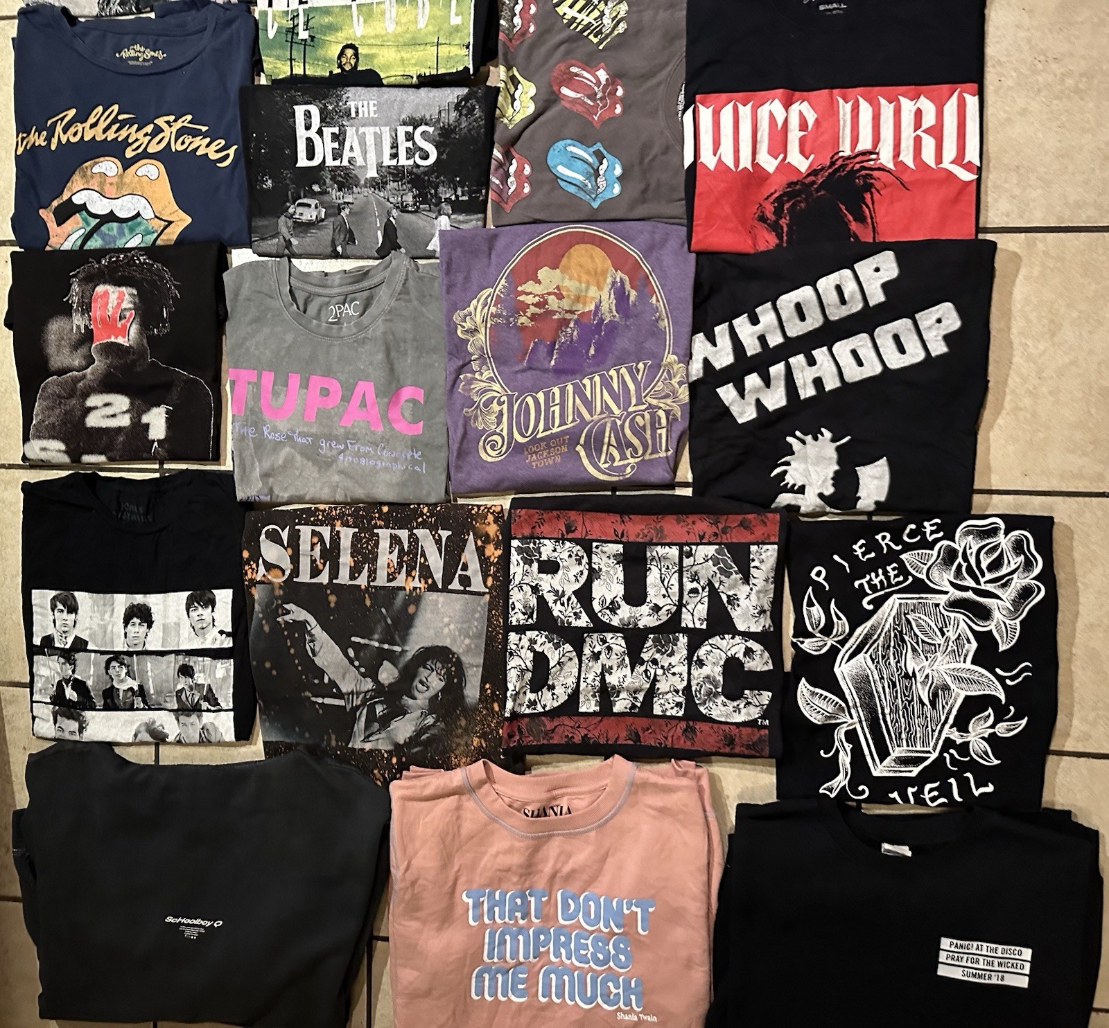 BAND TEE MENS MIX LOT 25pc VTG Y2K ROCK RAP Reprint Sweatshirt Resell WHOLESALE￼ gallery
