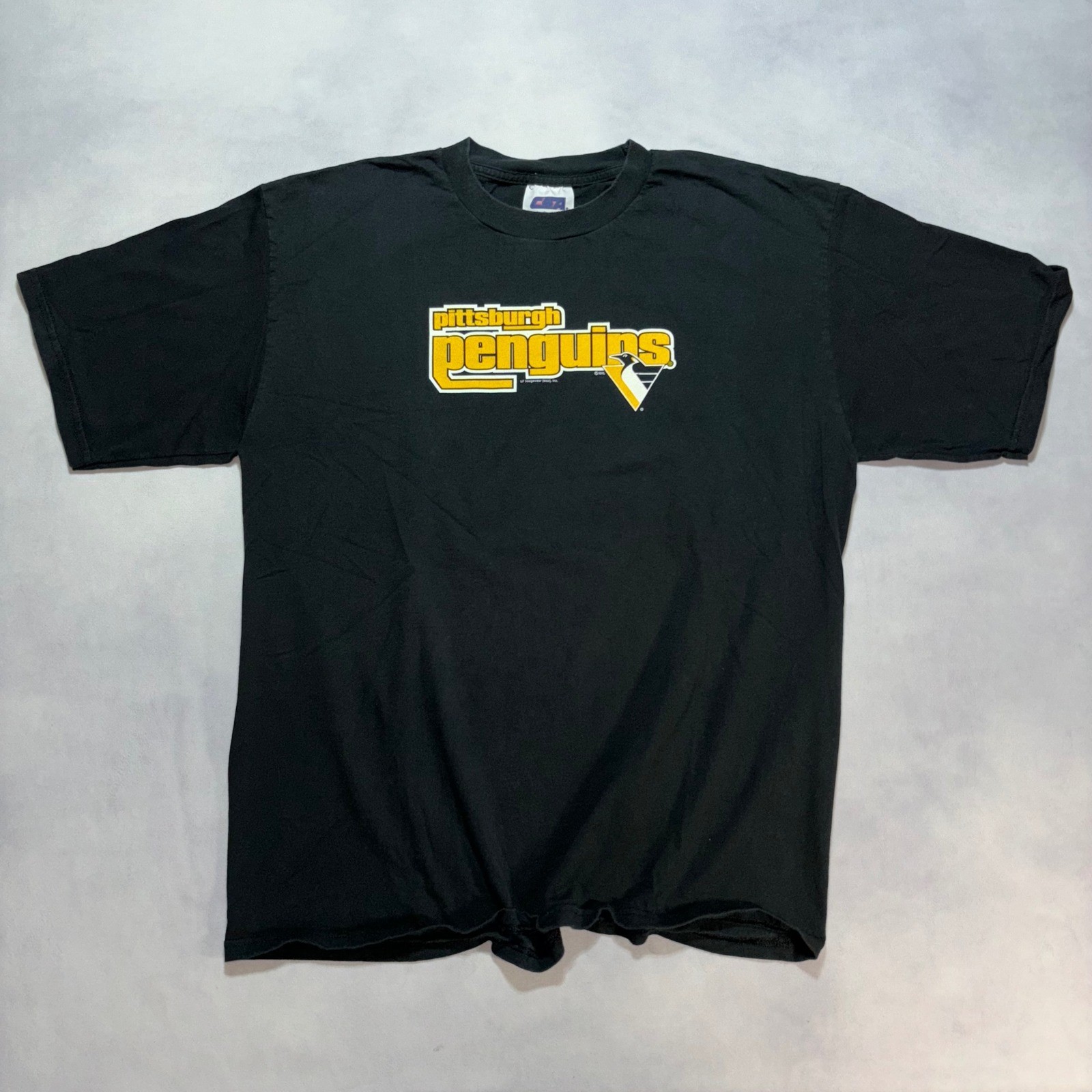 Vintage 90s Pittsburgh Penguins T-Shirt Mens XL NHL Hockey Graphic Tee Black Y2K gallery