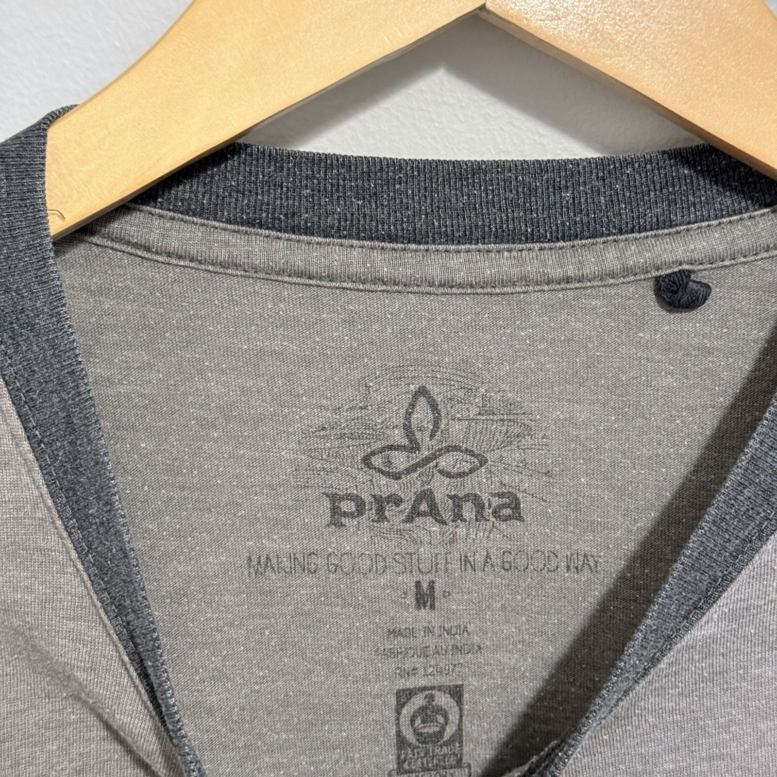 prAna Squirrel Graphic T-Shirt Mens M Brown Organic Cotton Tee Outdoor Nature gallery