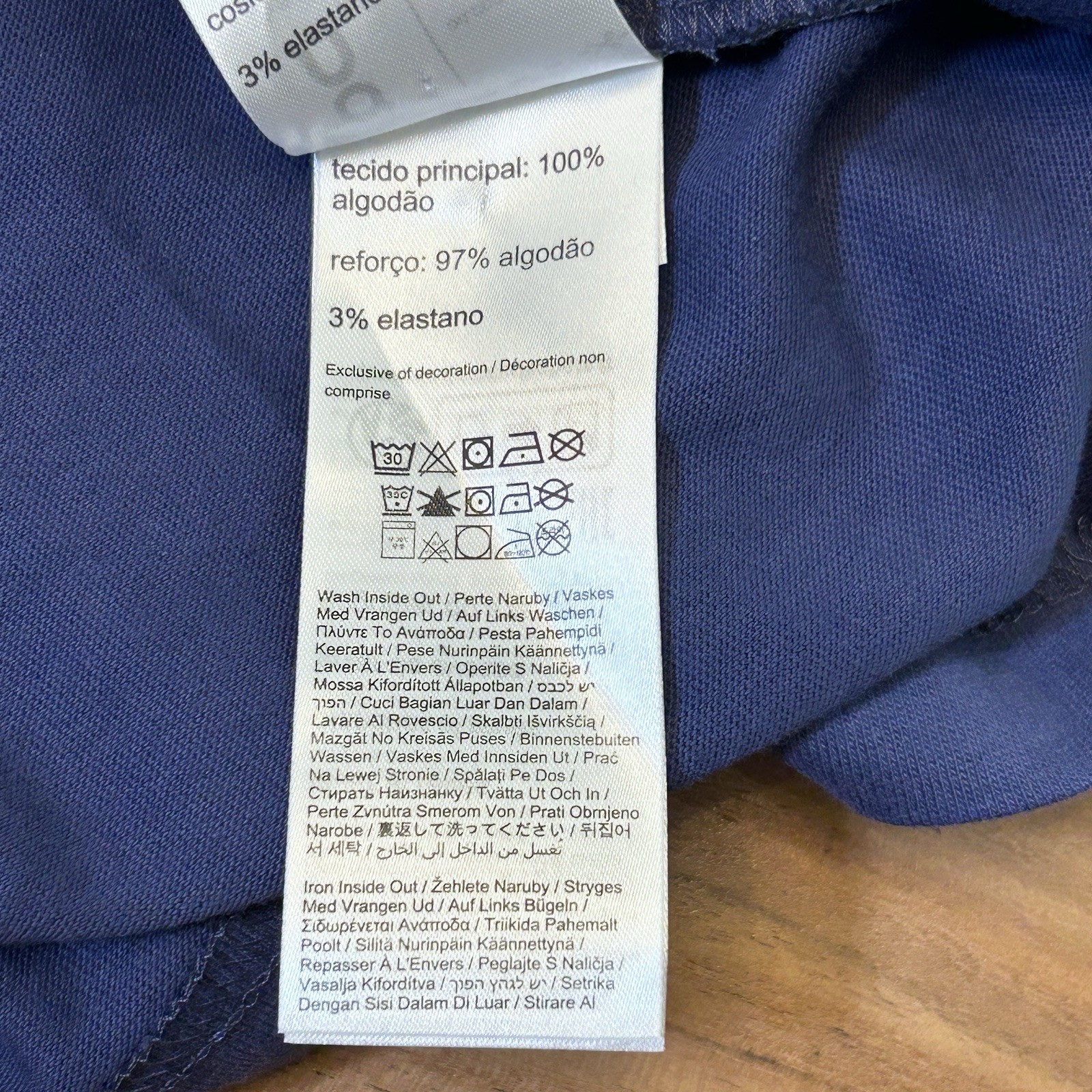 ON Cloud Men’s Club T-Shirt Crewneck Soft Organic Cotton Sz SMALL Blue Run Gym gallery