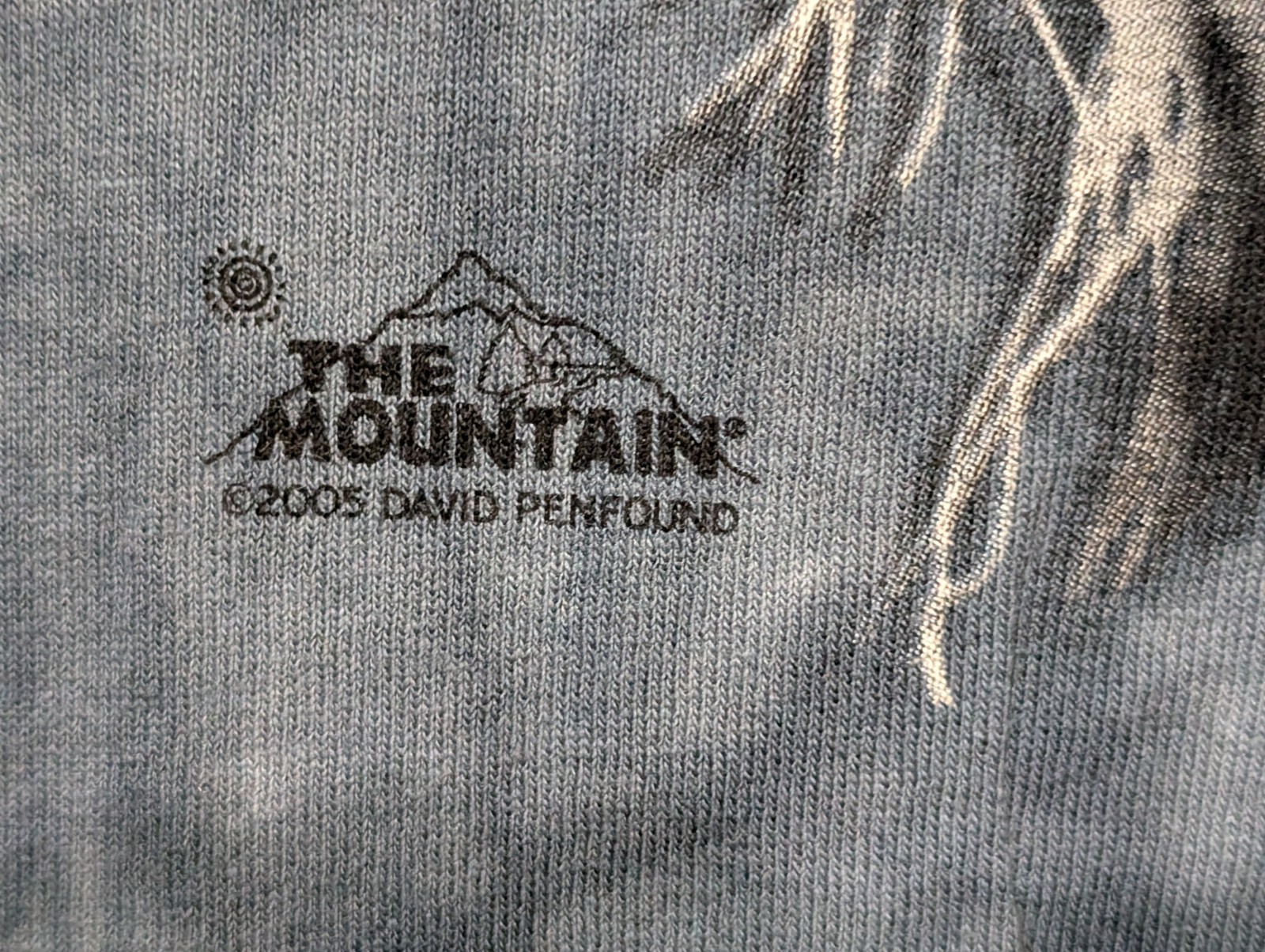 The Mountain Men's T-shirt Blue Breakthrough Wolf Retired Logo 2XL #1499 NWOT gallery