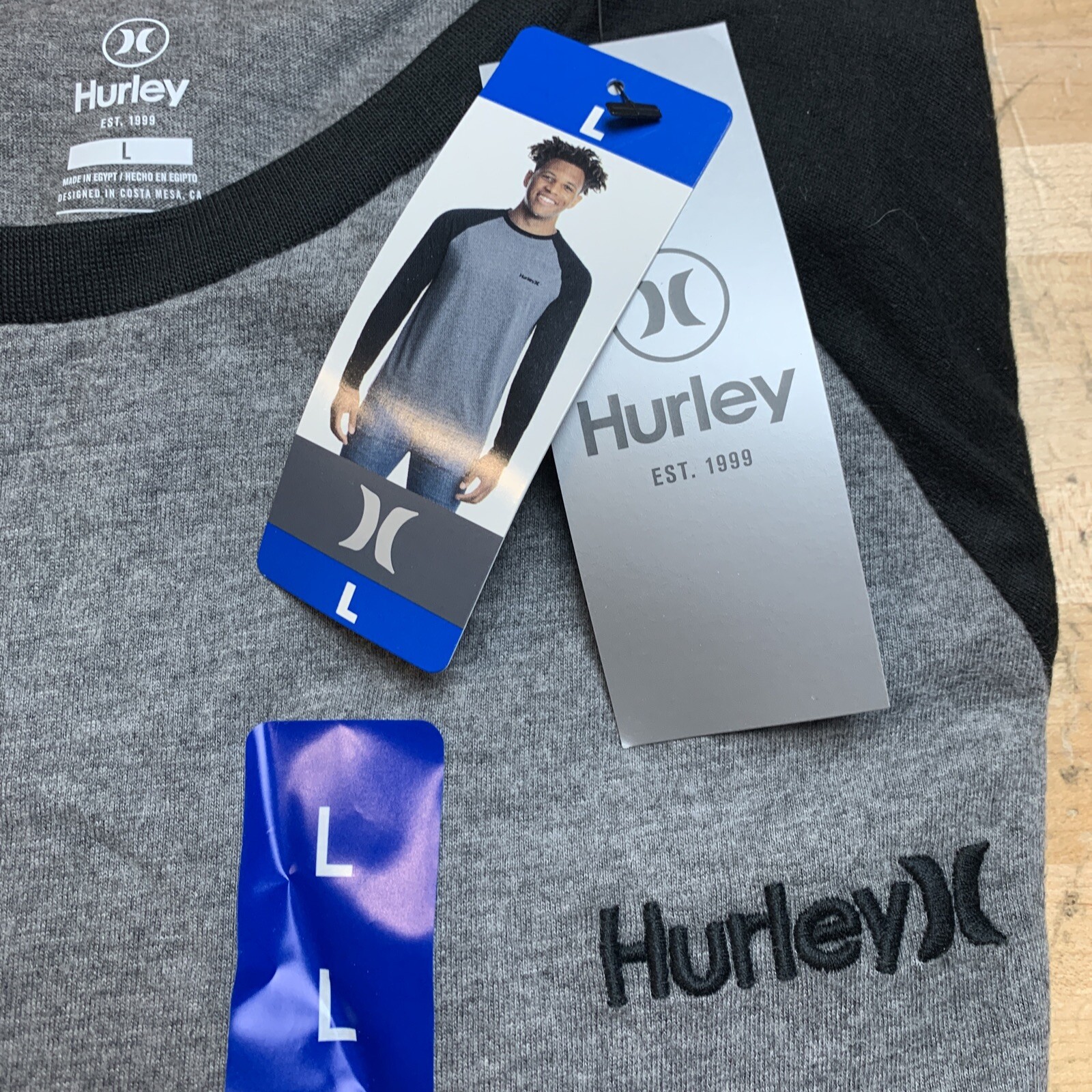 Hurley Men's Raglan Embroidered Logo Long Sleeve Tee T-Shirt Large gallery