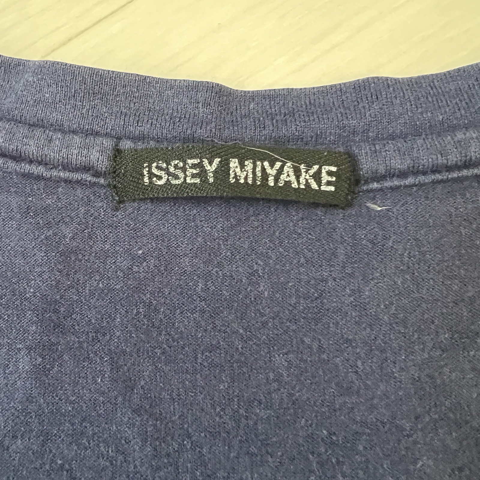 ISSEY MIYAKE T-shirt Painted Print Size 4 Good Condition gallery