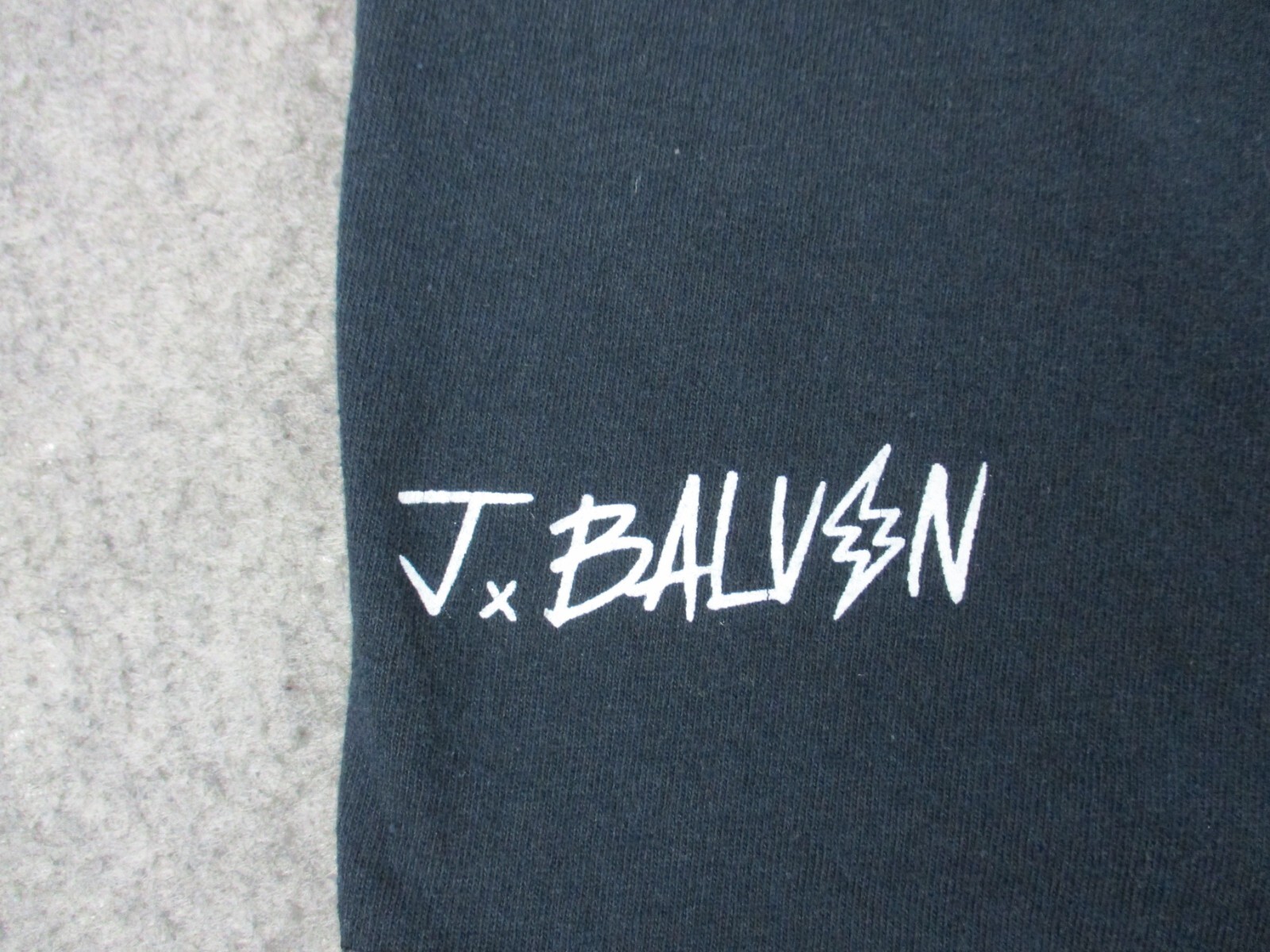 J Balvin Shirt Mens Medium Black Red Smily Face International Flags Crew Neck gallery