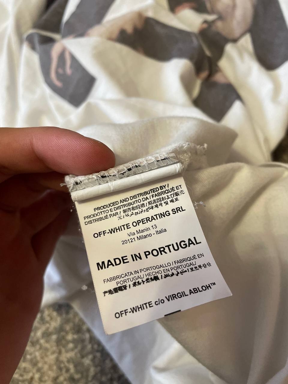 OFF WHITE CARAVAGGIO ARROW gallery