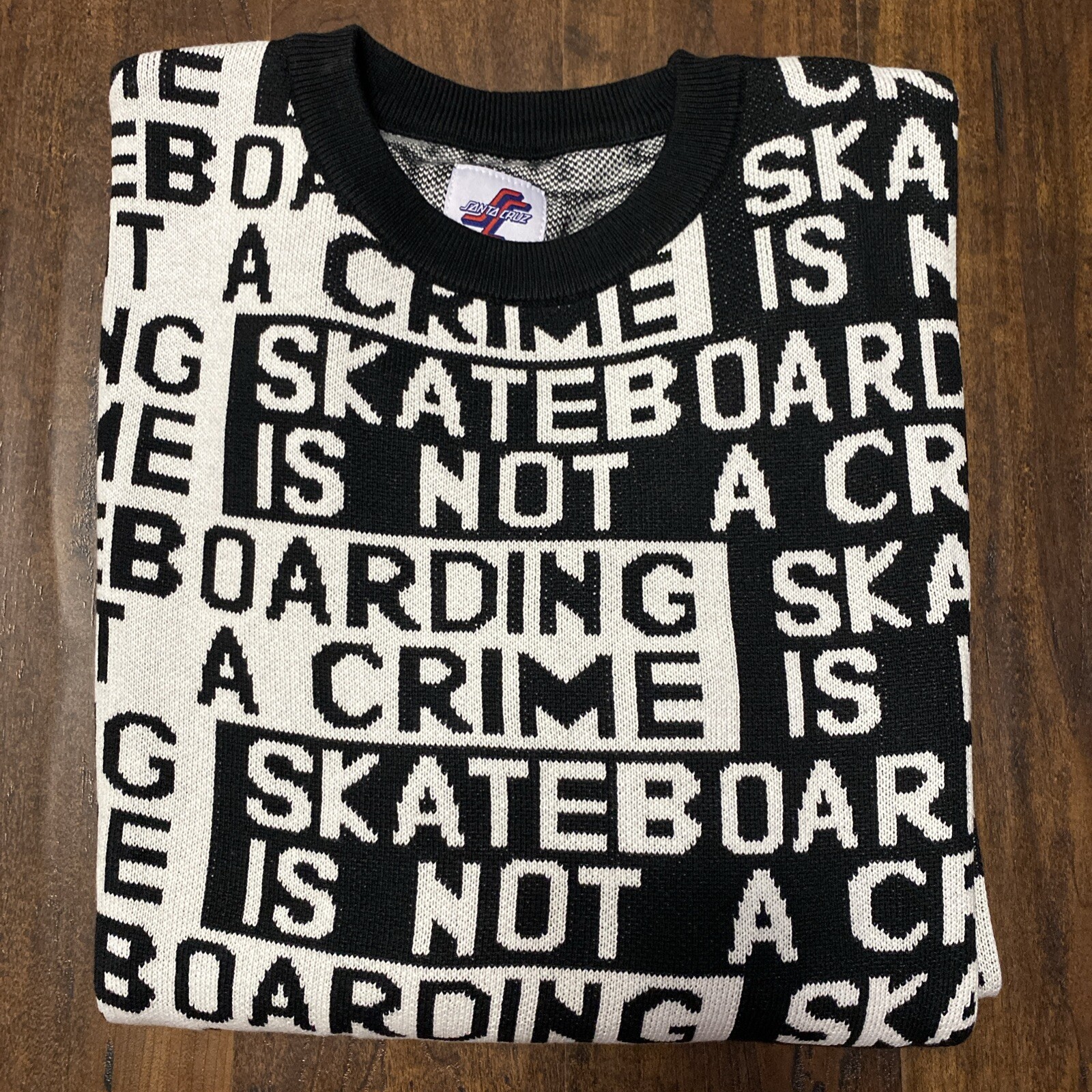 New Santa Cruz Skateboards Longsleeve Shirt Not A Crime Black Size Large. E1 gallery