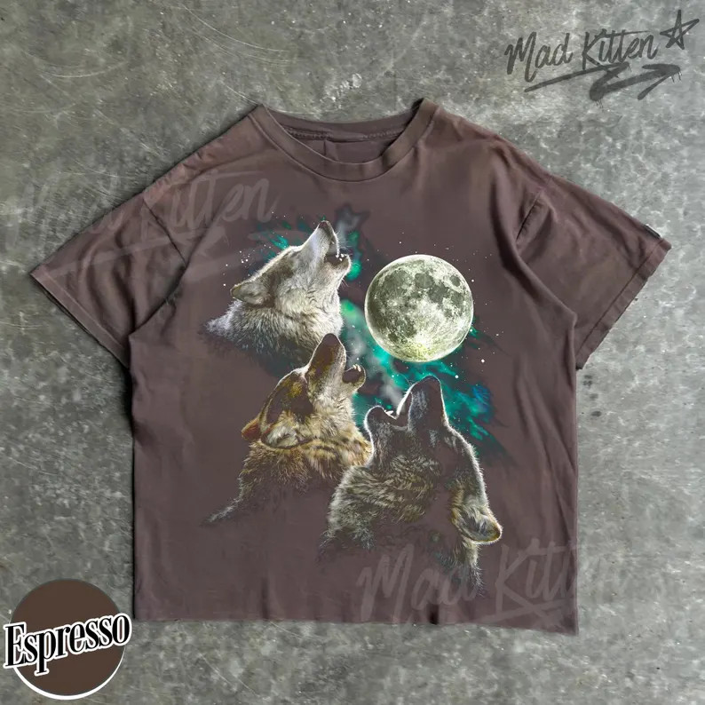 Howling Wolves Vintage Comfort Tee Wolf Pack Animal Graphic Shirt