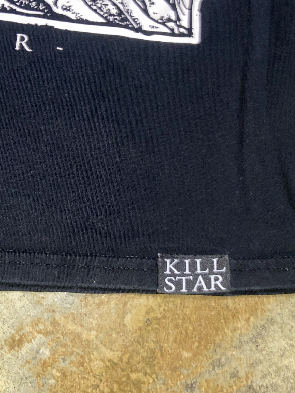 KillStar Love Never Dies T Shirt Size Medium W Pit Stains gallery