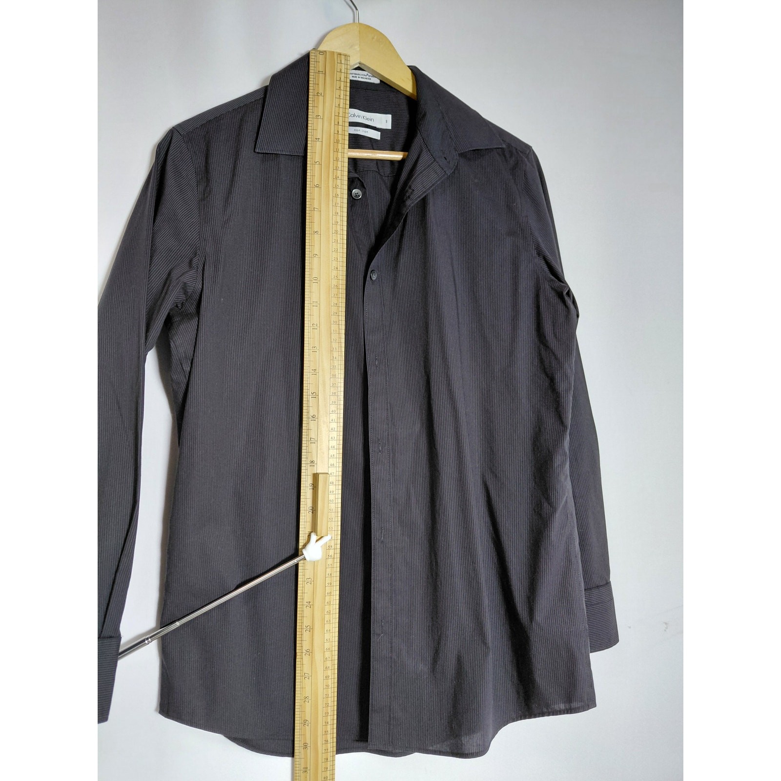 Calvin Klein Non Iron Button-Up Shirt Gray Solid Knit Long Sleeve Men Size S gallery