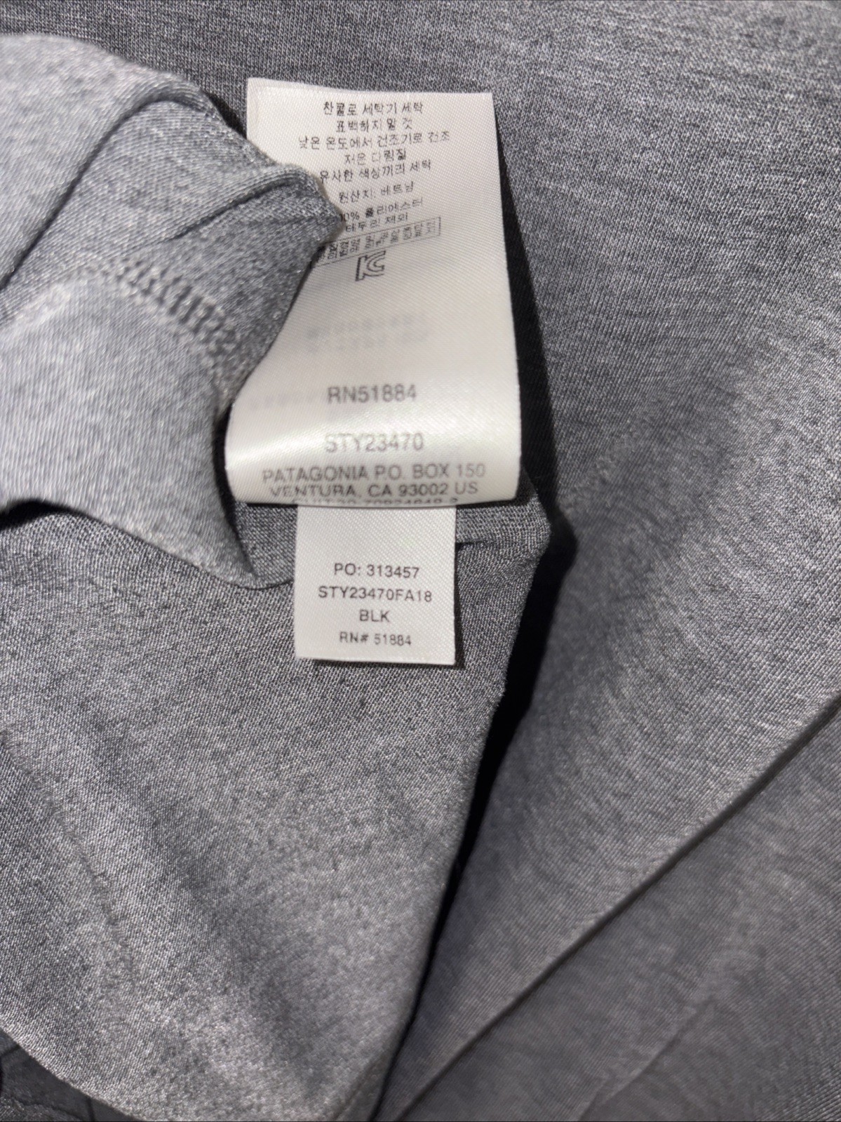 Patagonia Men’s Fitz Roy Bison Responsibili-Tee 100% Recycled Gray Large gallery
