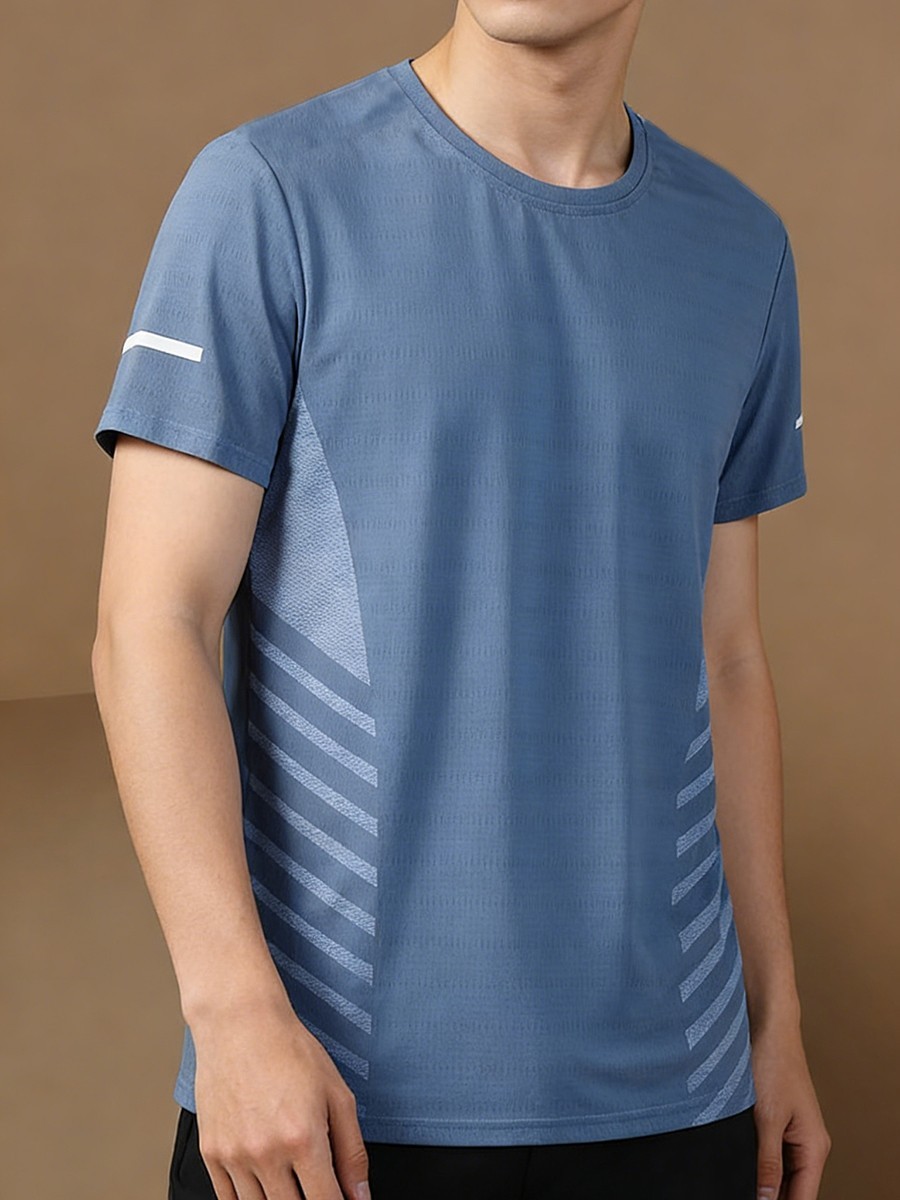 Men's Ice Silk Mesh T-shirt Round Neck Short Sleeve Moderate Elasticity gallery
