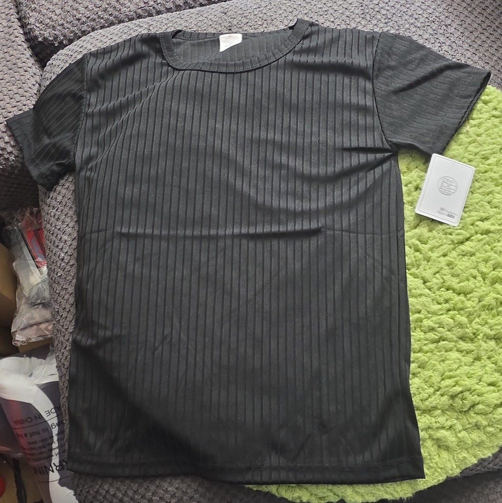Men’s Black Solid Ribbed Cotton Knit Crew Neck Short Sleeve T-Shirt M