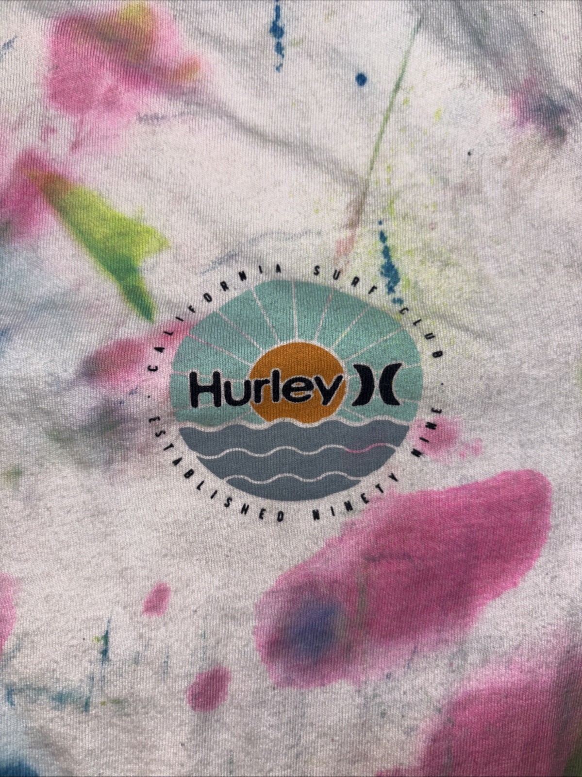 Hurley Tye-dye Unisex Size Medium T-Shirt. 100% Cotton. Fits True To Size gallery