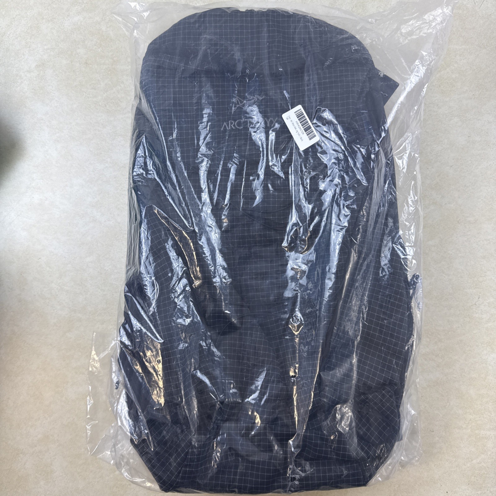 Arc'teryx Aerios 35 Backpack Unisex | Precision Fit Ultralight 35L Hiking Pack | gallery