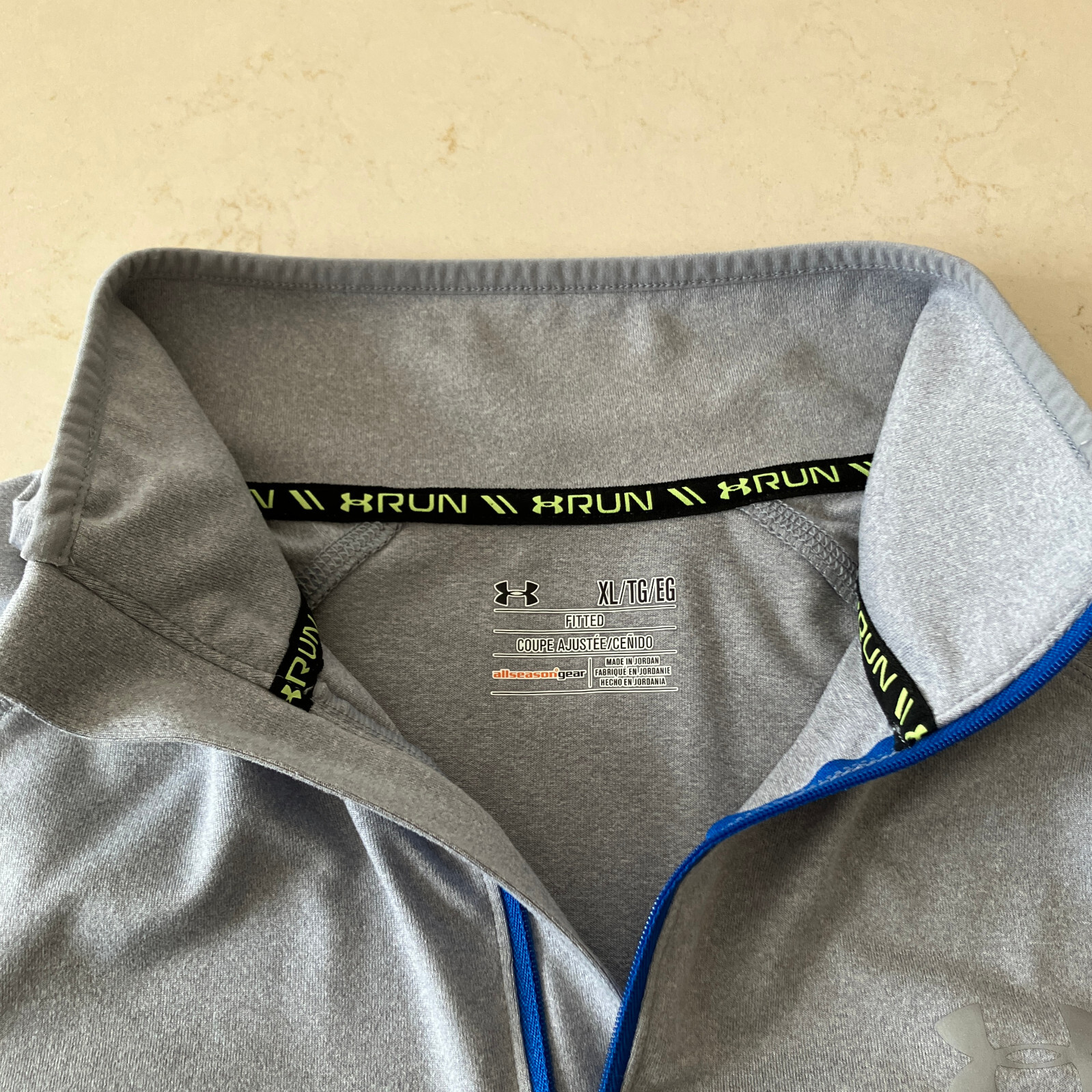 Under Armour 1/4 Zip Shirt Men’s XL Gray Fitted All Season Gear Running gallery