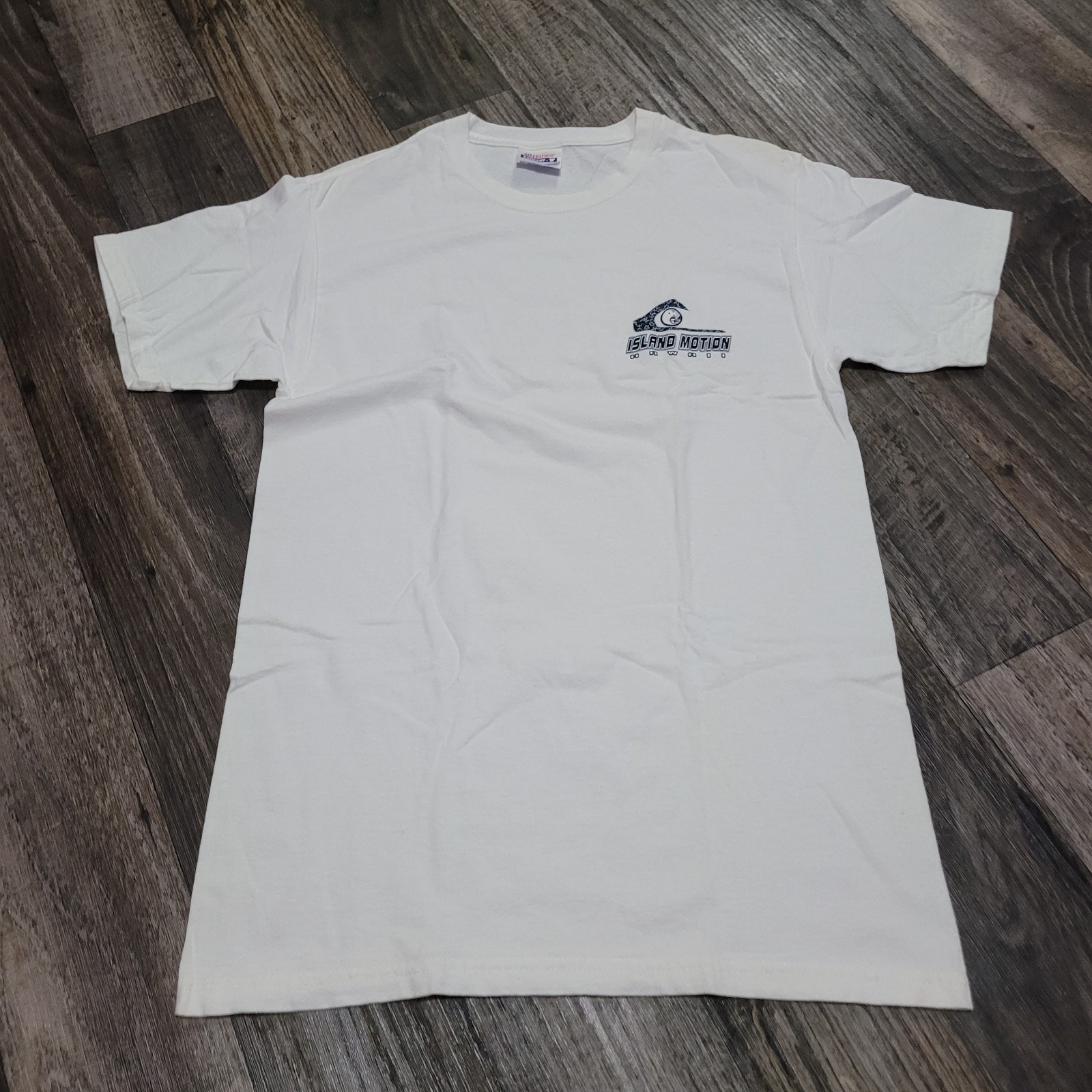 Island Motion Surf White Shirt Men Small Surf Skate Maui Honolulu Hawaii Adult gallery