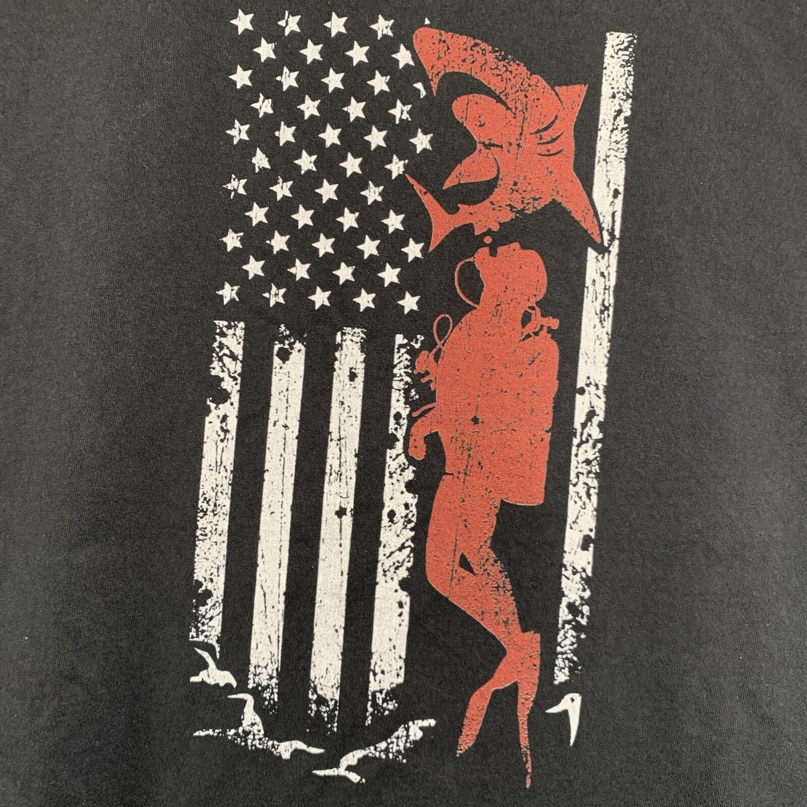 Men’s Scuba Diver T Shirt Black XL Shark American Flag Graphic gallery