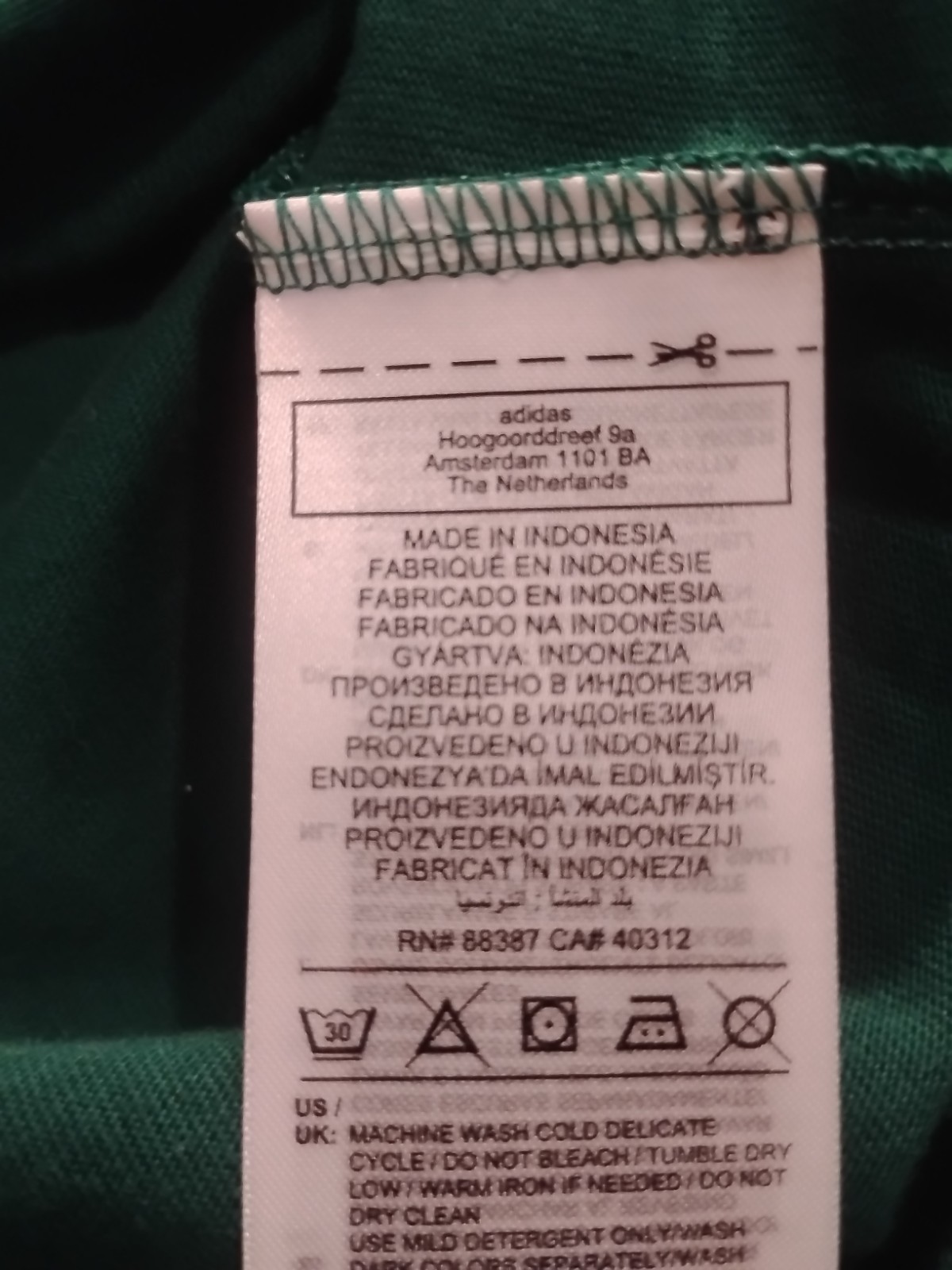 Adidas Three Stripes Shirt Brand New Medium gallery
