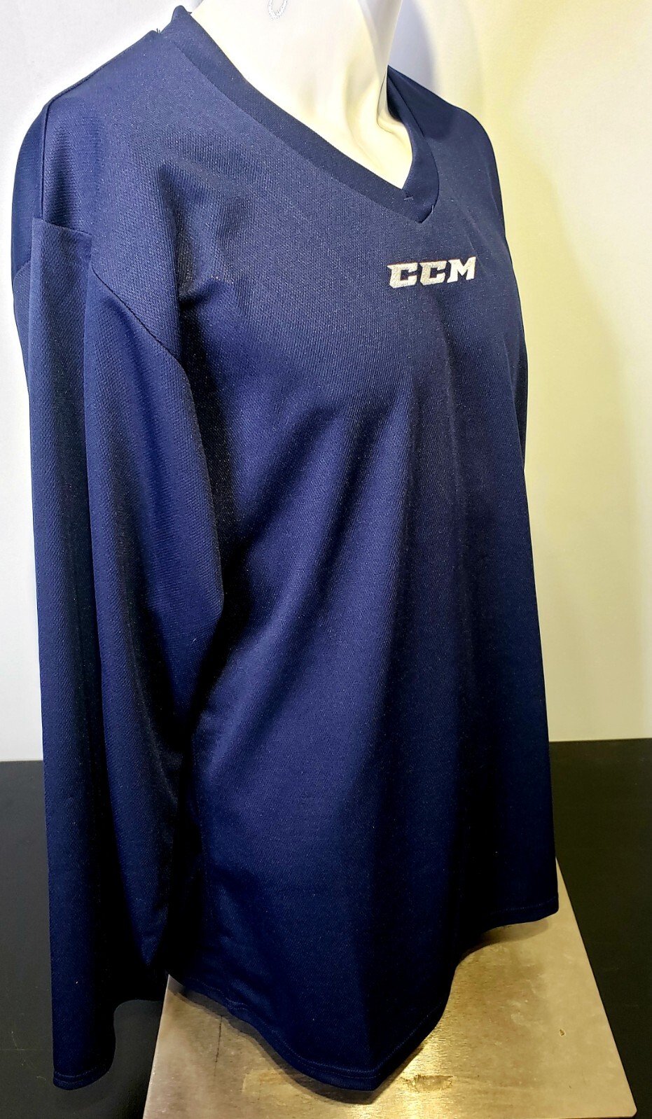CCM Hockey Mens Shirt Size Small Blue Long Sleeve Pullover gallery