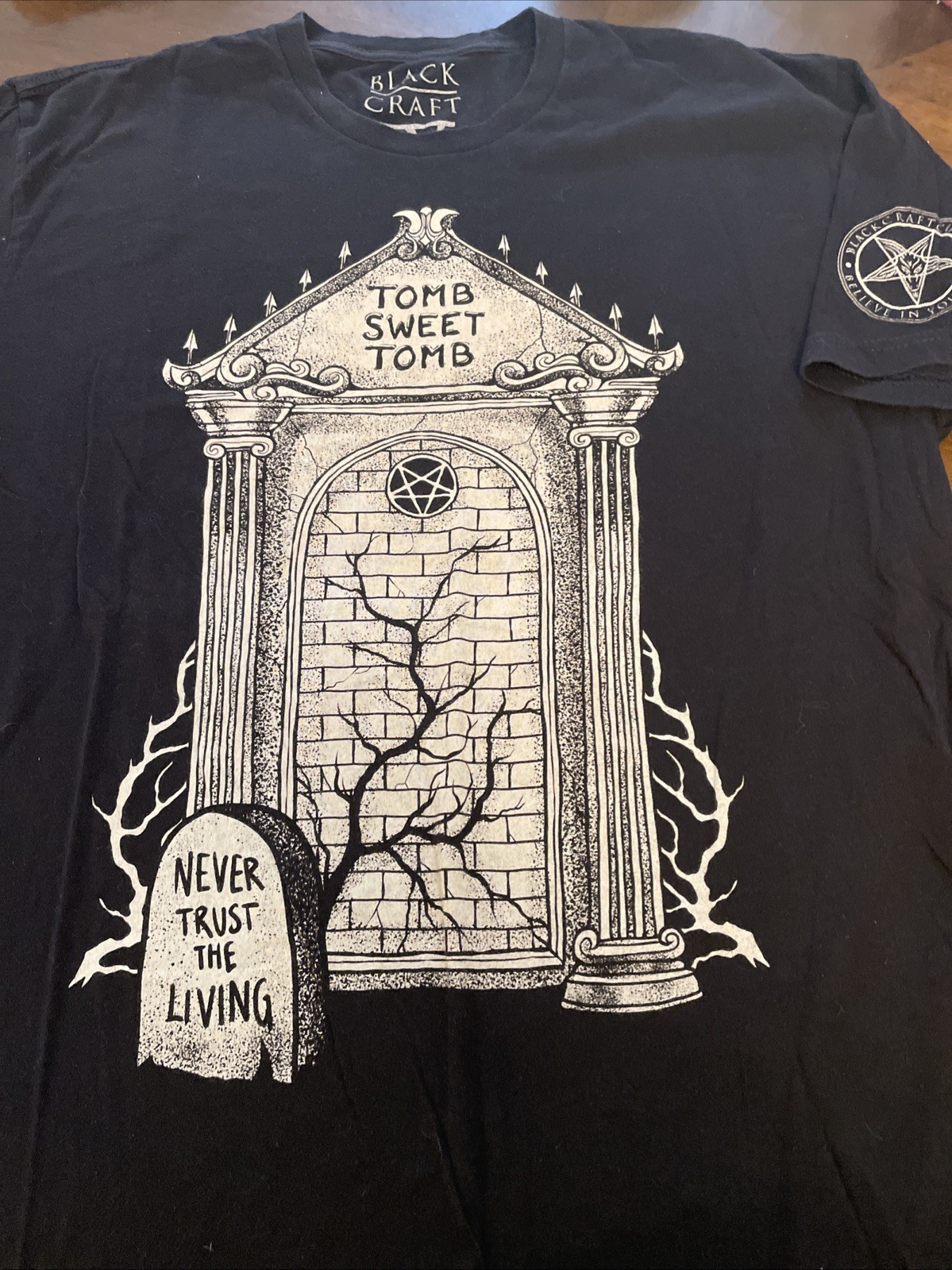 Black Craft Cult IV XL T- Shirt Sweet Tomb - Never Trust the Living gallery