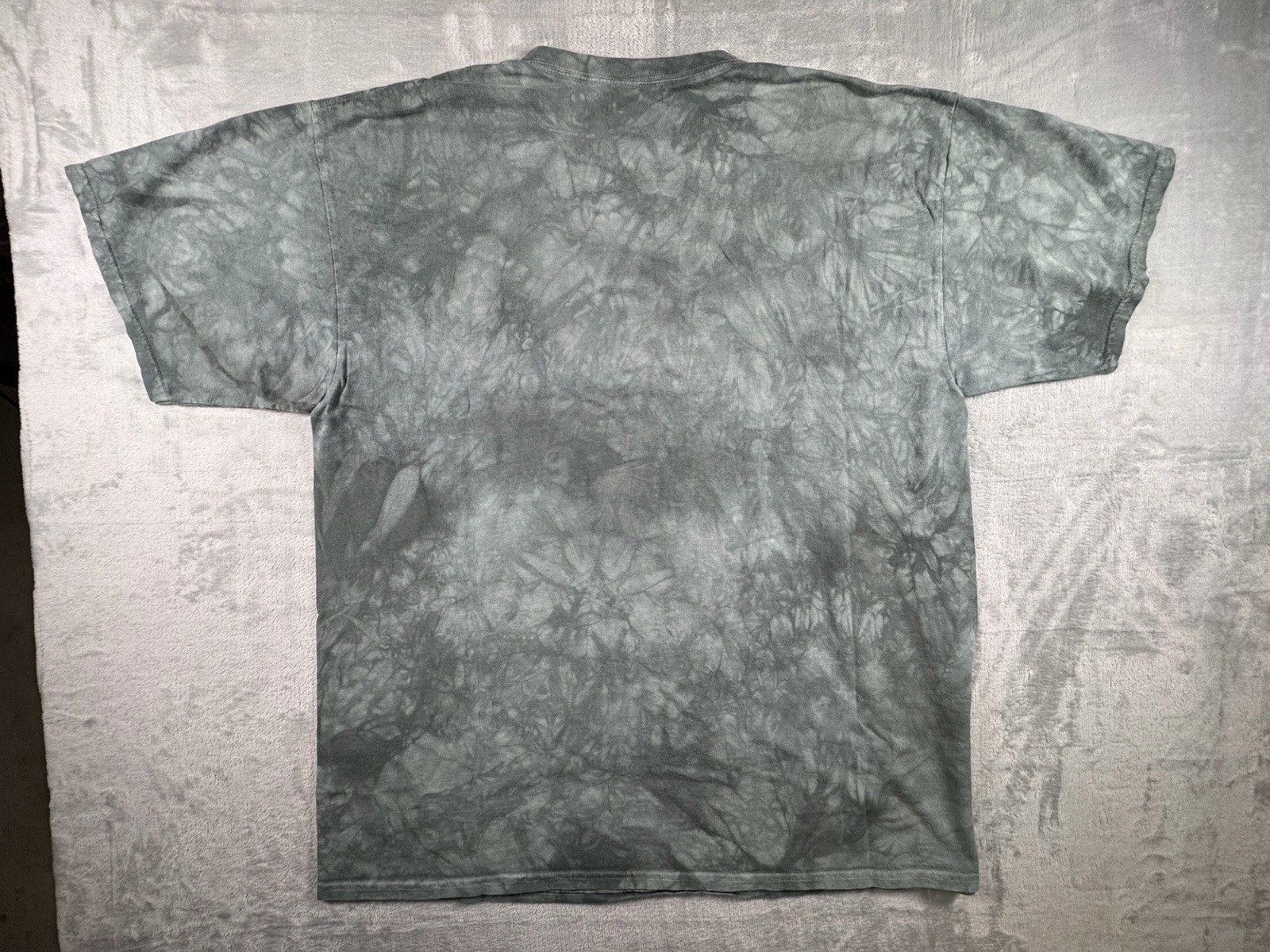 The Mountain Wolf Snow Forest Graphic Tee 2XL Gray Tie Dye Animal Nature Shirt gallery