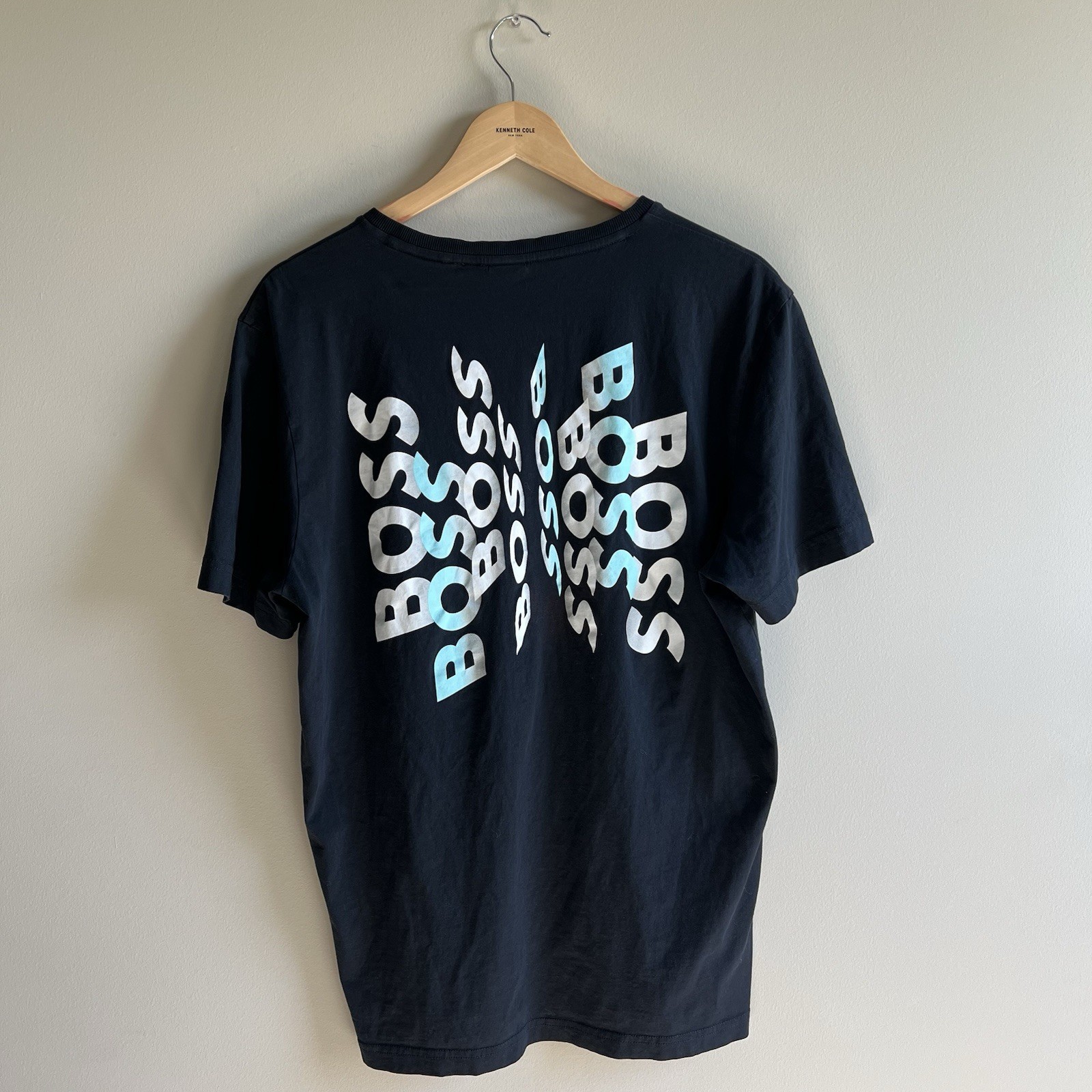 Boss men's t-shirt XL blue logo fancy trendy modern soft material Pima Cotton gallery
