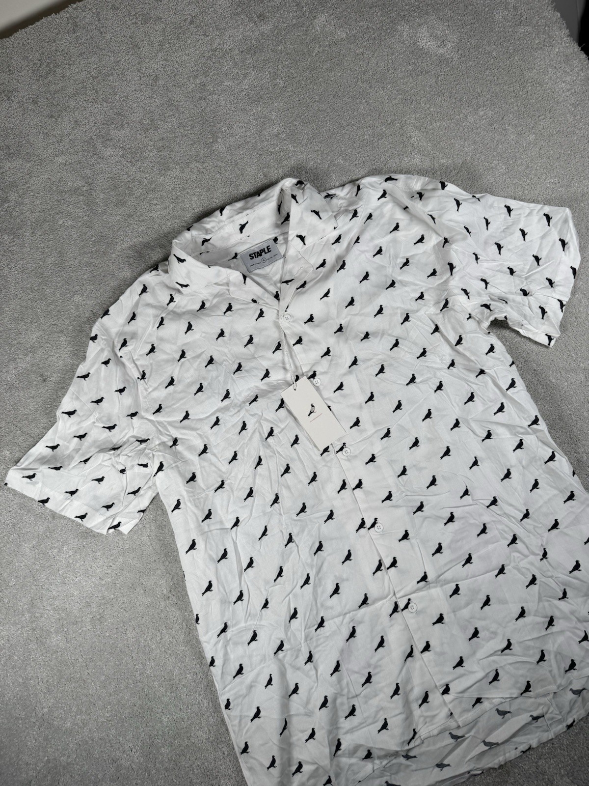 New Staple Pigeon Shirt Men XL All Over Print Bird Button Up Streetwear Rayon gallery