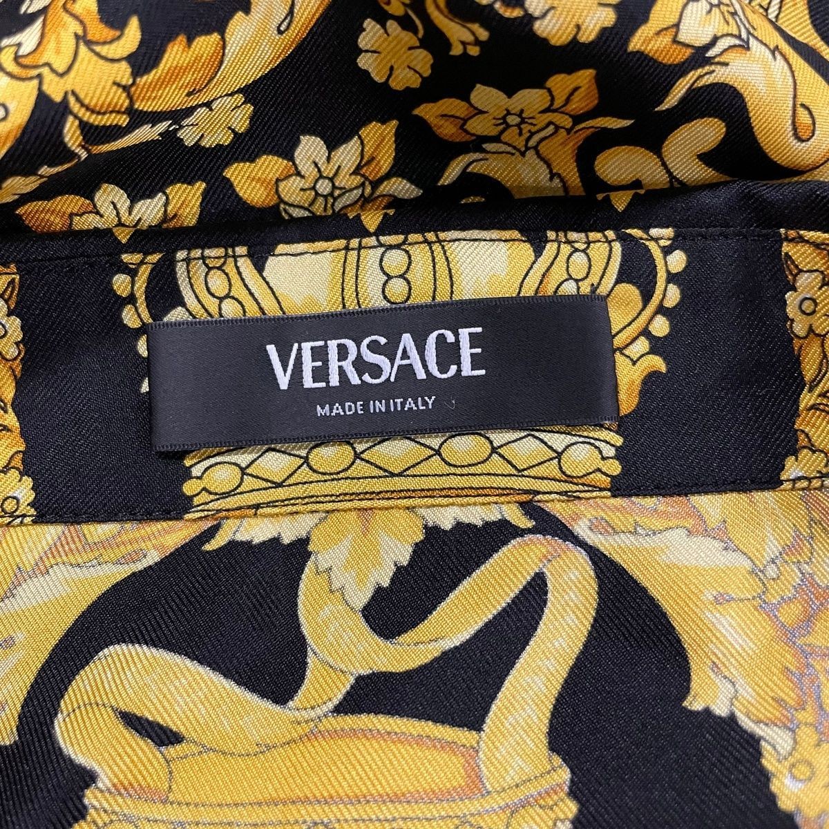 VERSACE Printed Silk Twill Shirt Men's Size L Gold/Black gallery
