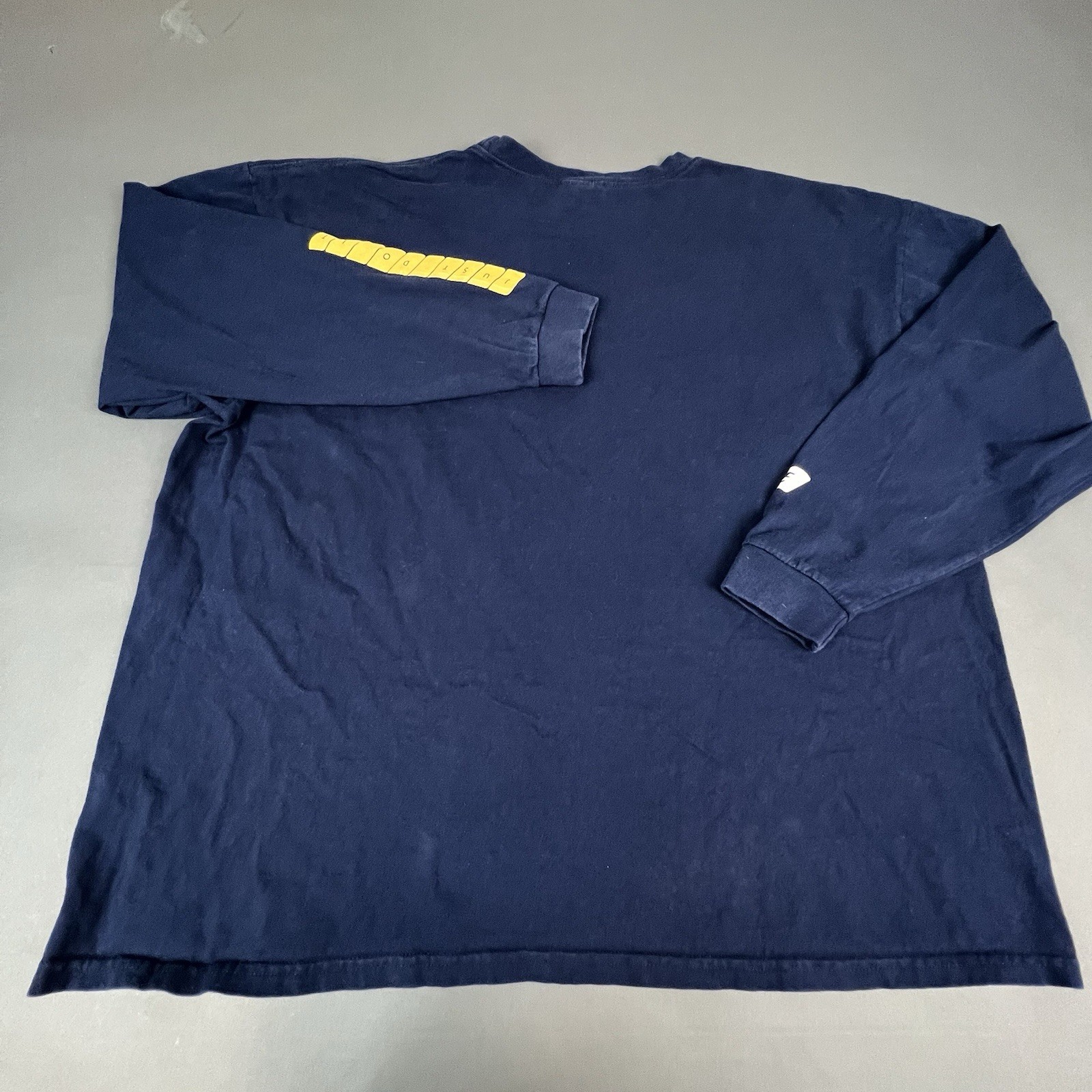 Vintage 90s Y2K Nike Long Sleeve Tee T Shirt Men's XXL 2XL Abstract Sleeve Hits gallery