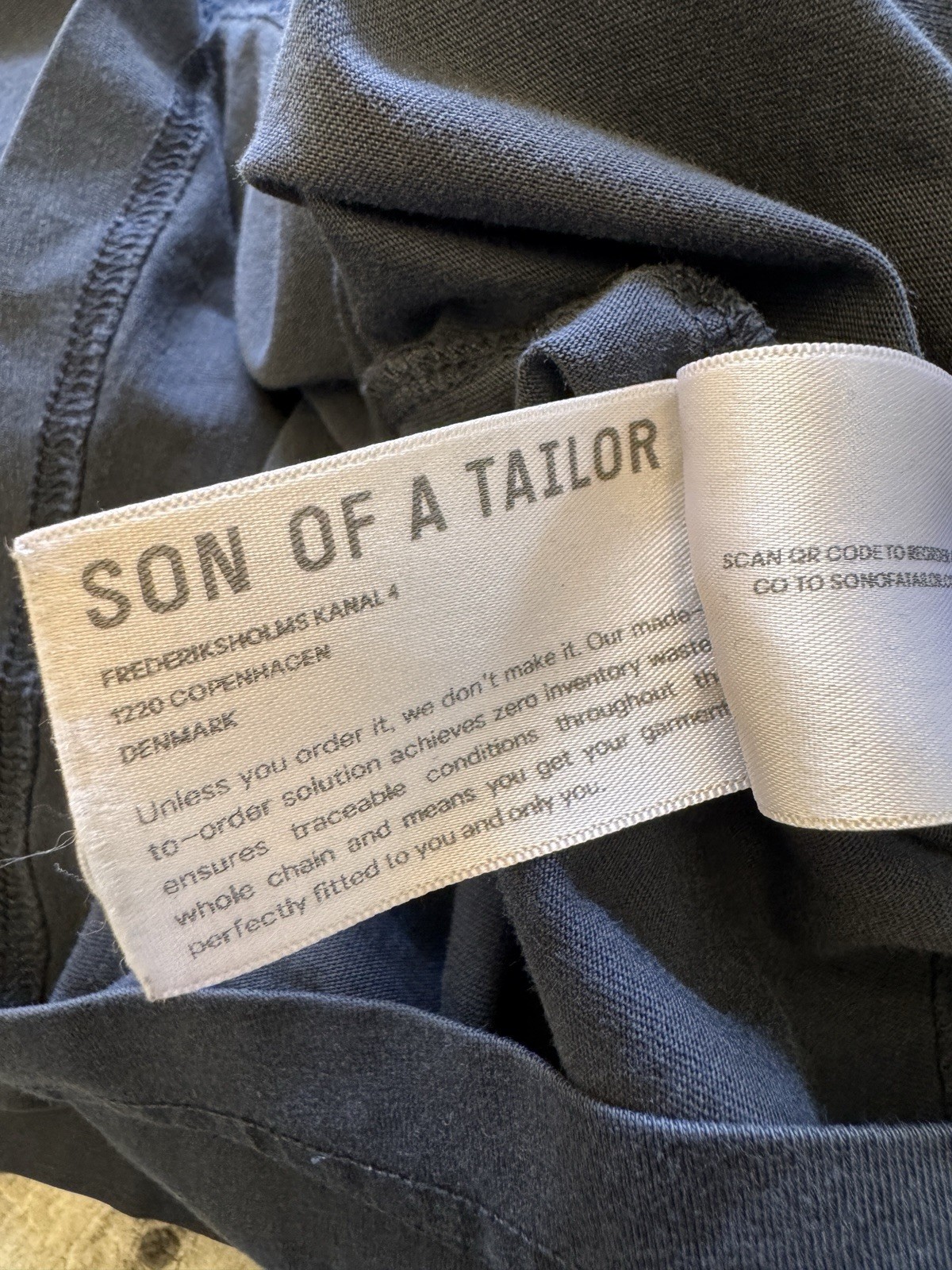 Son Of A Tailor T-Shirt Mens Small Black Supima Cotton Streetwear Slim Tee Y2K gallery