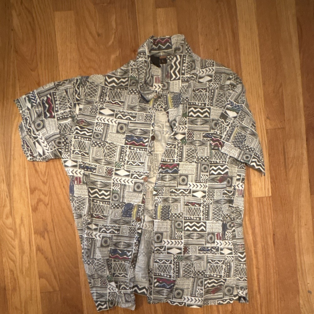Large Men’s Vanguard Shirt With Retro/vintage Print