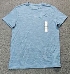 Goodfellow & Co. blue t-shirt men/teens size Medium NWT