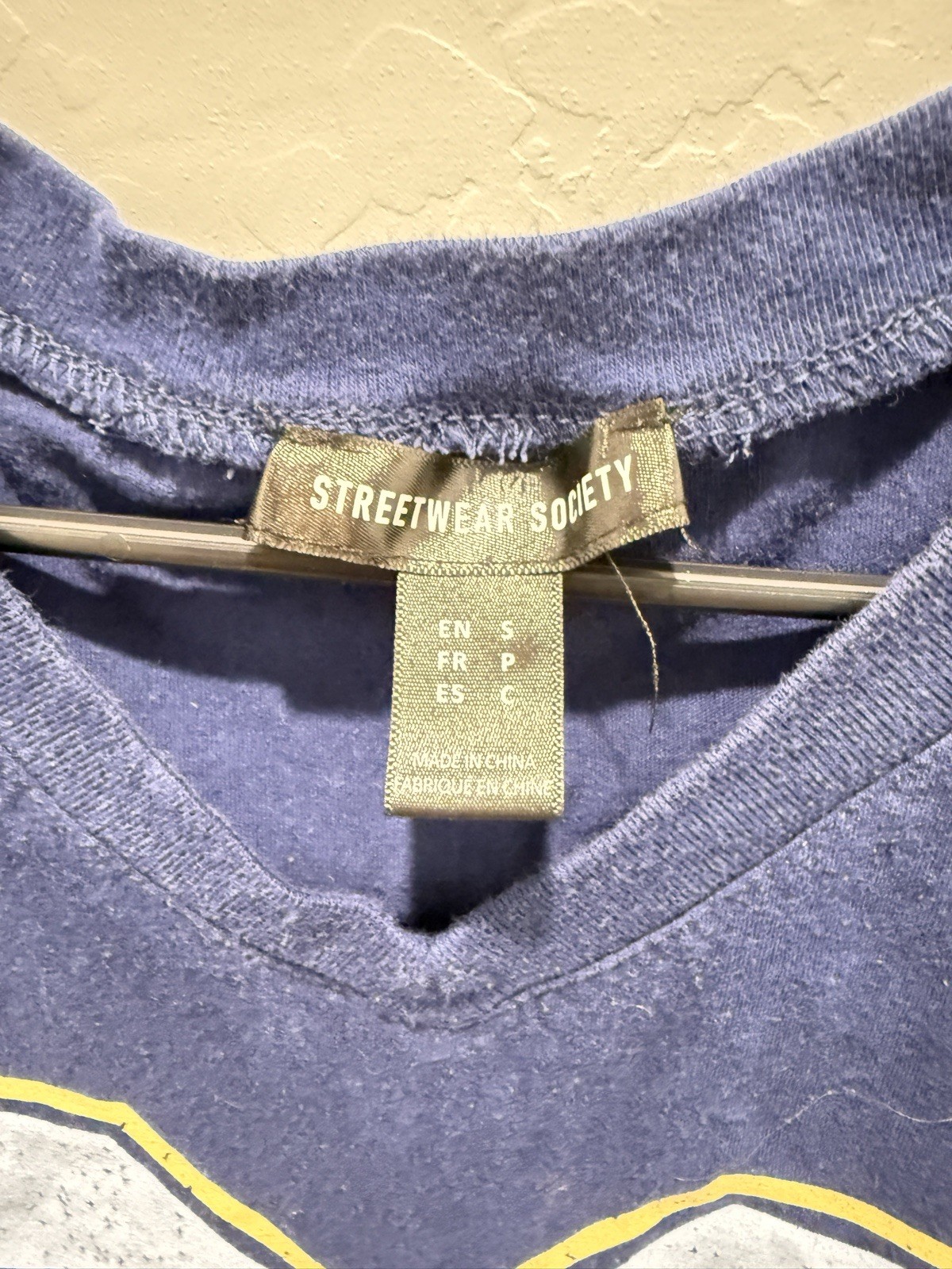 Streetwear Society Men's S Blue V-Neck Short Sleeve Graphic Print T-Shirt gallery
