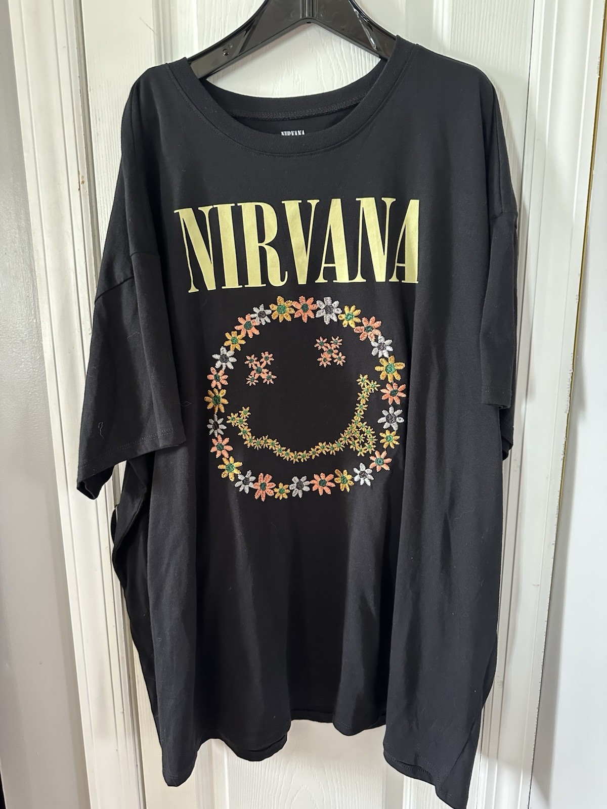 Nirvana Daisy Smiley Face Band Tee Sz XXL Embroidered Over Sized