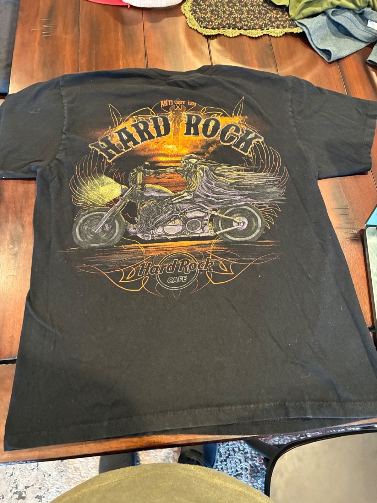hard rock cafe kyoto t-shirt size large gallery