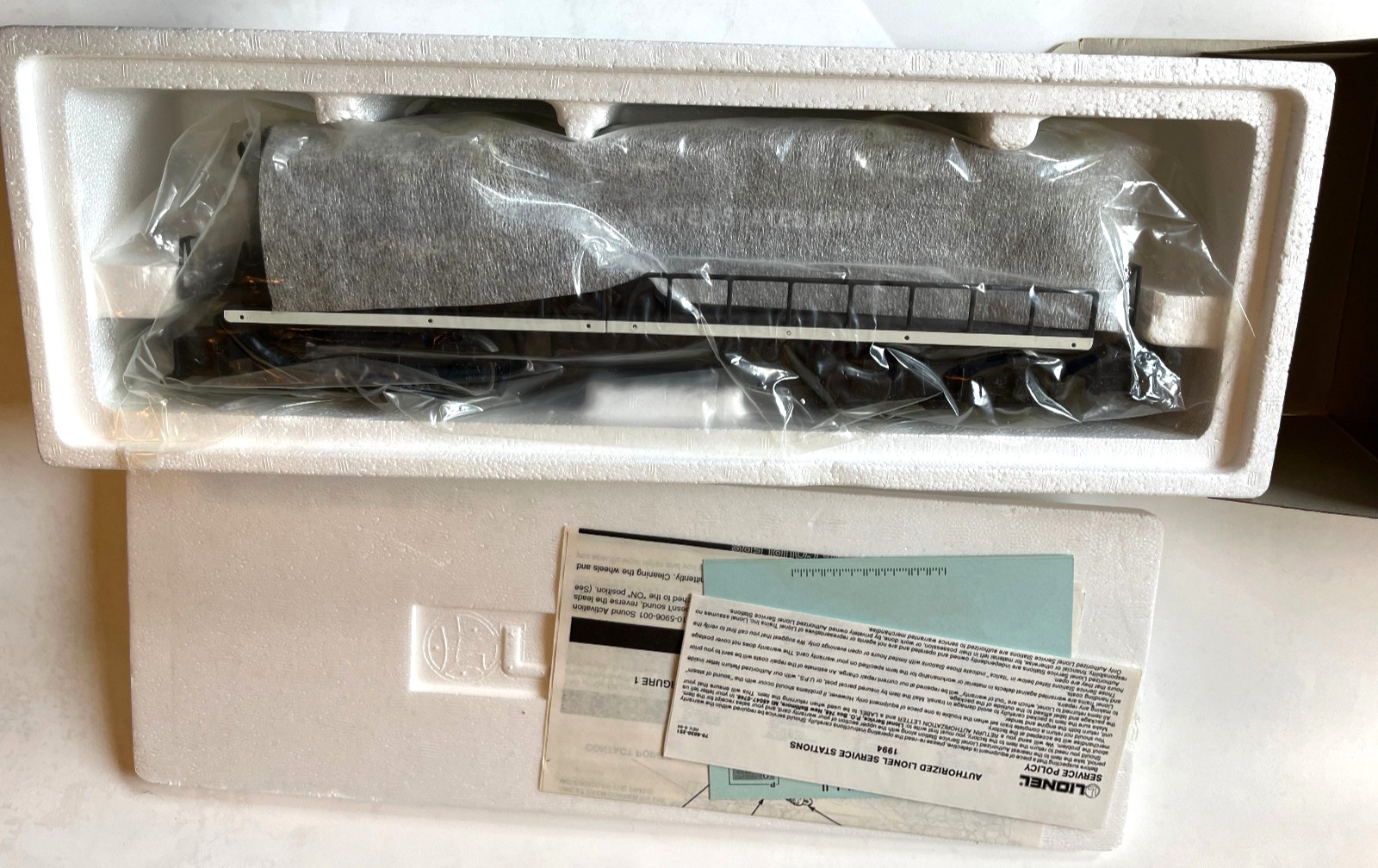 Vintage Lionel 6-18840 U.S. Army GP-7 Diesel Locomotive with Horn, O Gauge – NIB