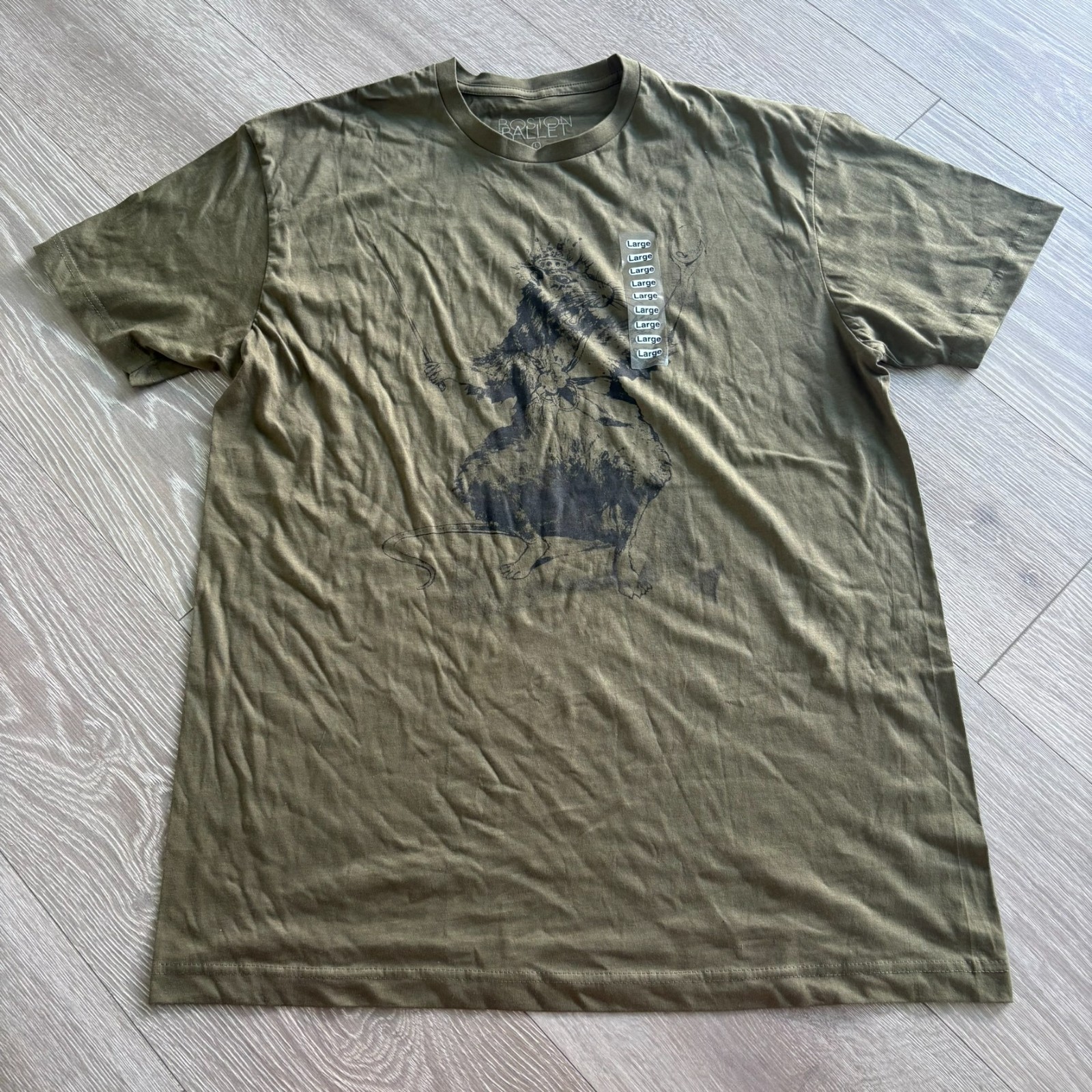 NWT Boston Ballet Olive Green Mouse King Nutcracker Graphic T-Shirt Size L