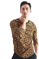 $58 Natori Mens Kaede Leopard Print Raglan Long Sleeve T-Shirt, (Leopard, MD)