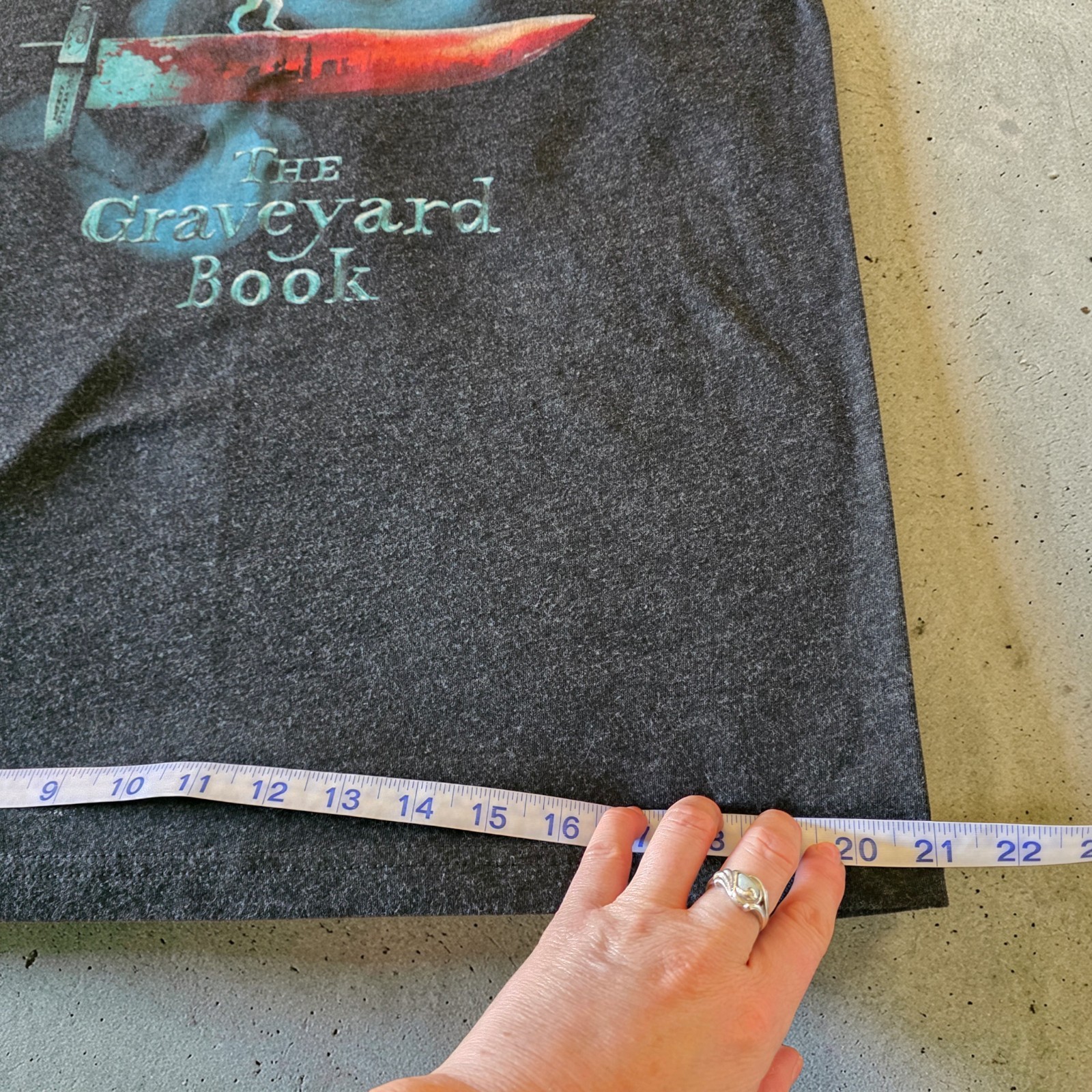 Neil Gaiman The Graveyard Book Mens L T-Shirt Official Literary Graphic Tee Gray gallery